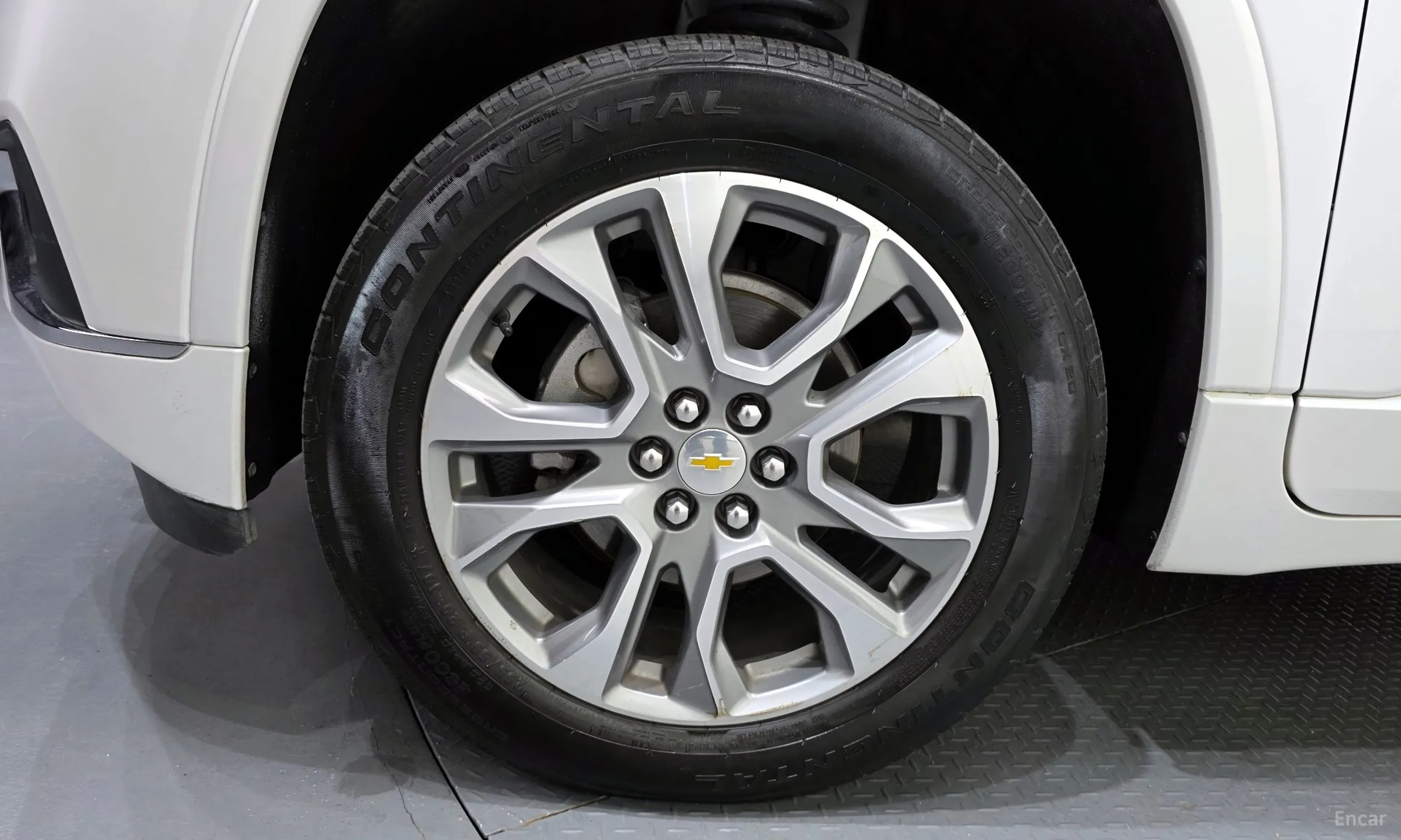Chevrolet (GM Daewoo) Traverse превью 5