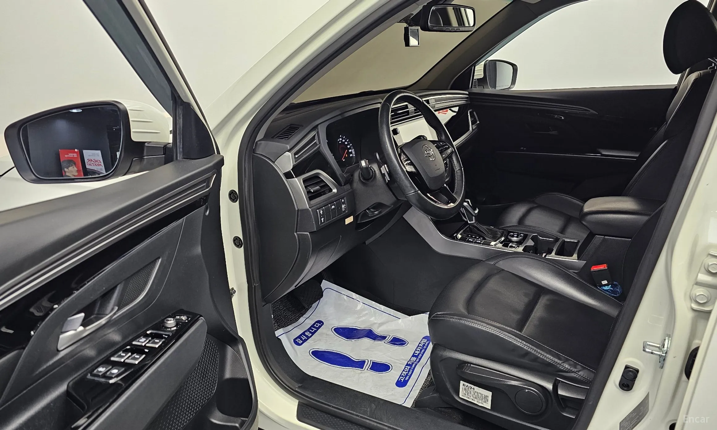 KG Mobility (SsangYong) Beautiful Korando превью 10
