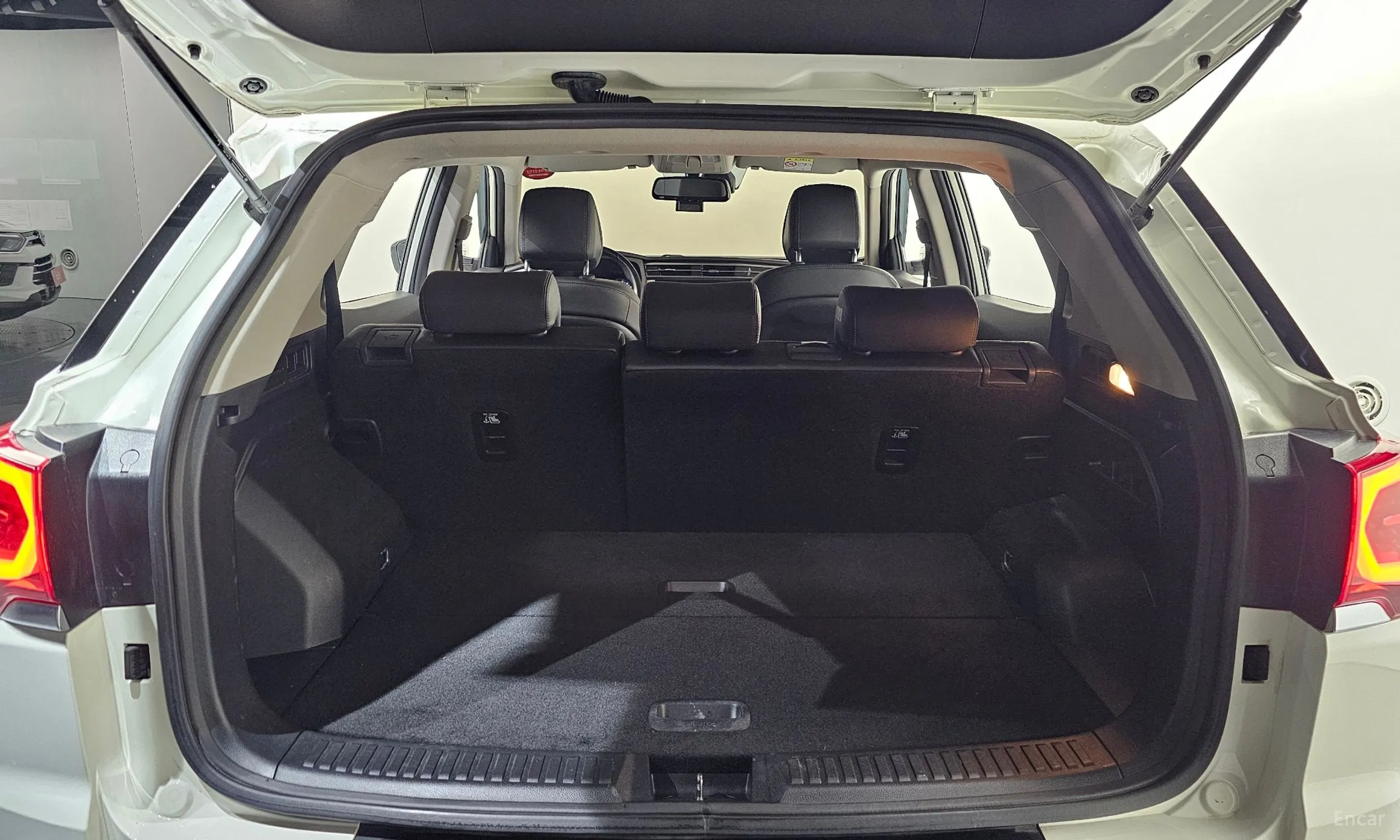 KG Mobility (SsangYong) Beautiful Korando превью 20