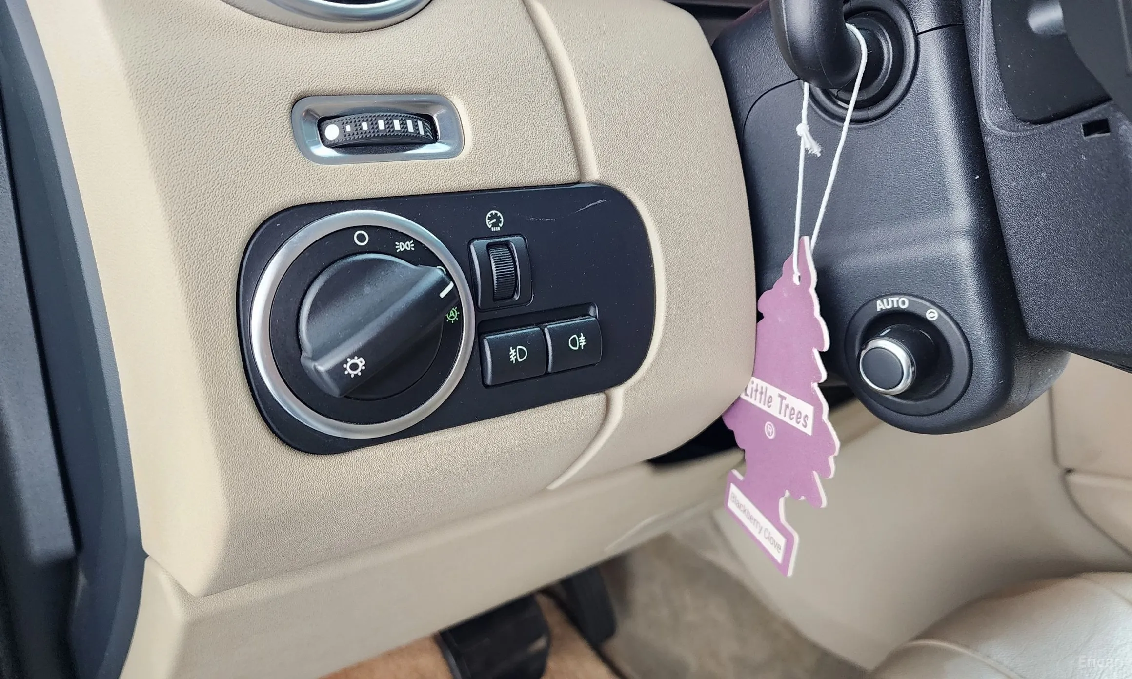 Land Rover Discovery 4 превью 14