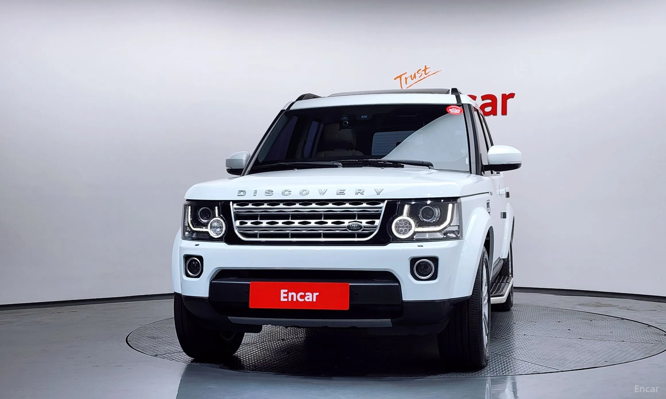 Land Rover Discovery 4 превью 3