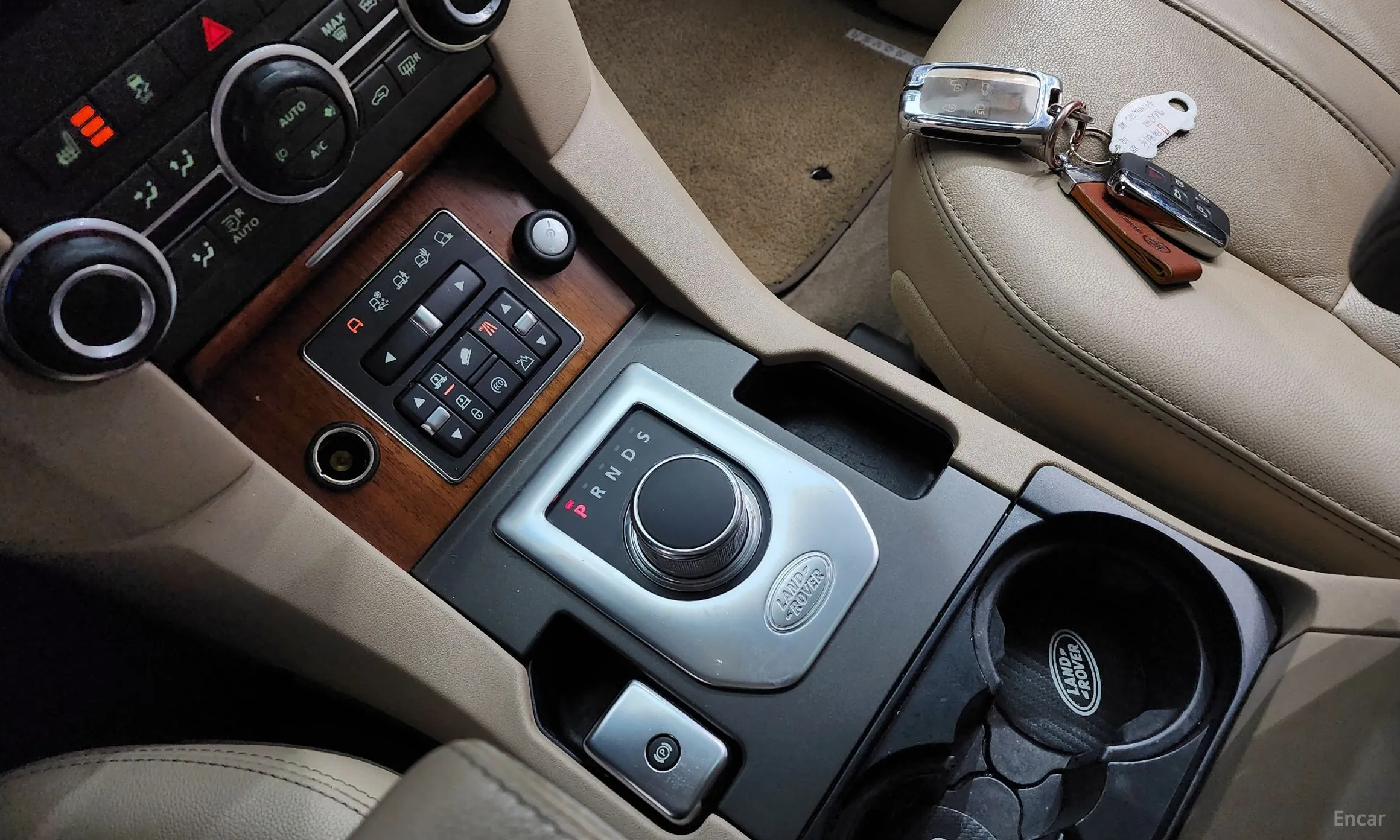 Land Rover Discovery 4 превью 9