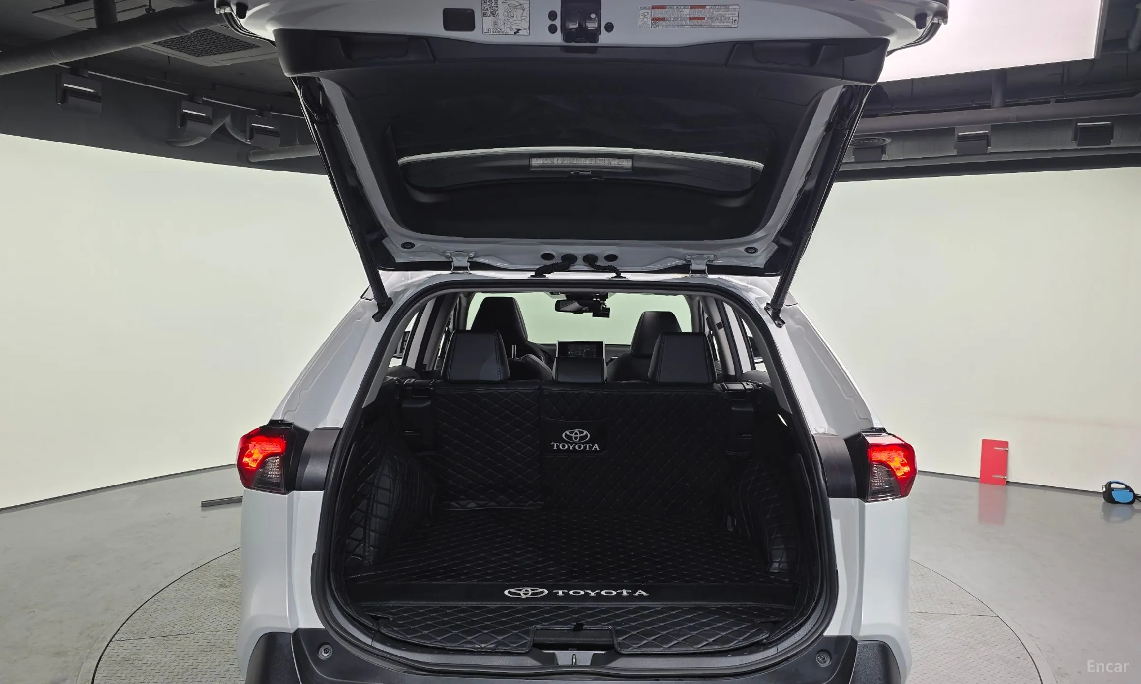Toyota RAV4 5th Generation превью 20