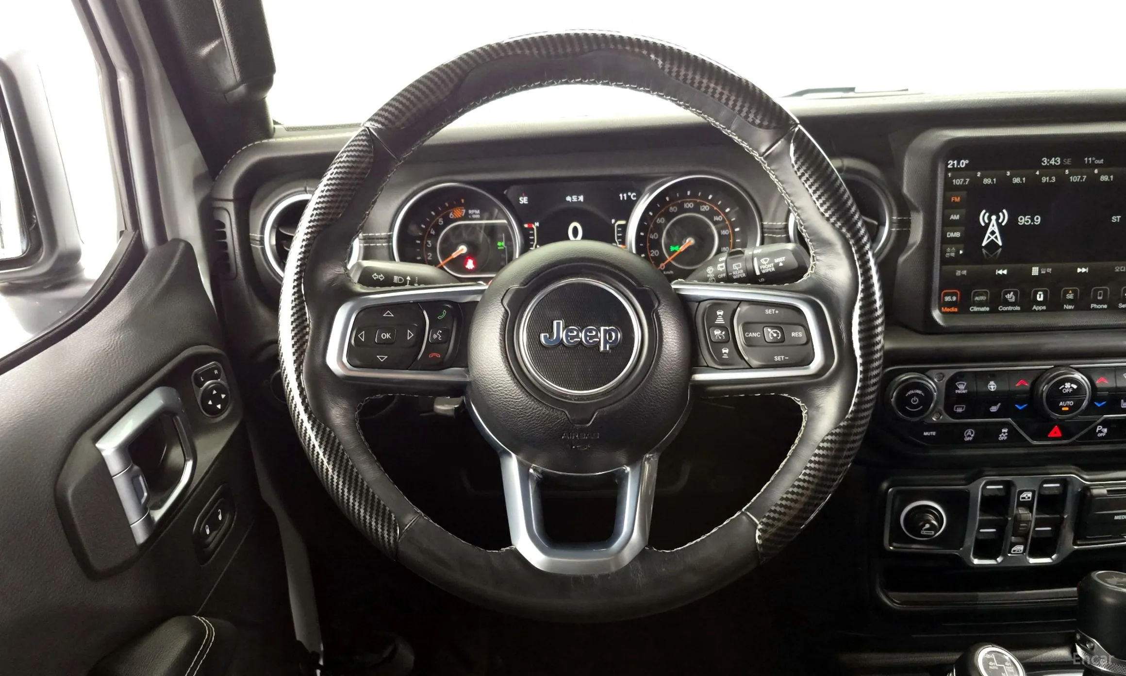 Jeep Wrangler (JL) превью 13