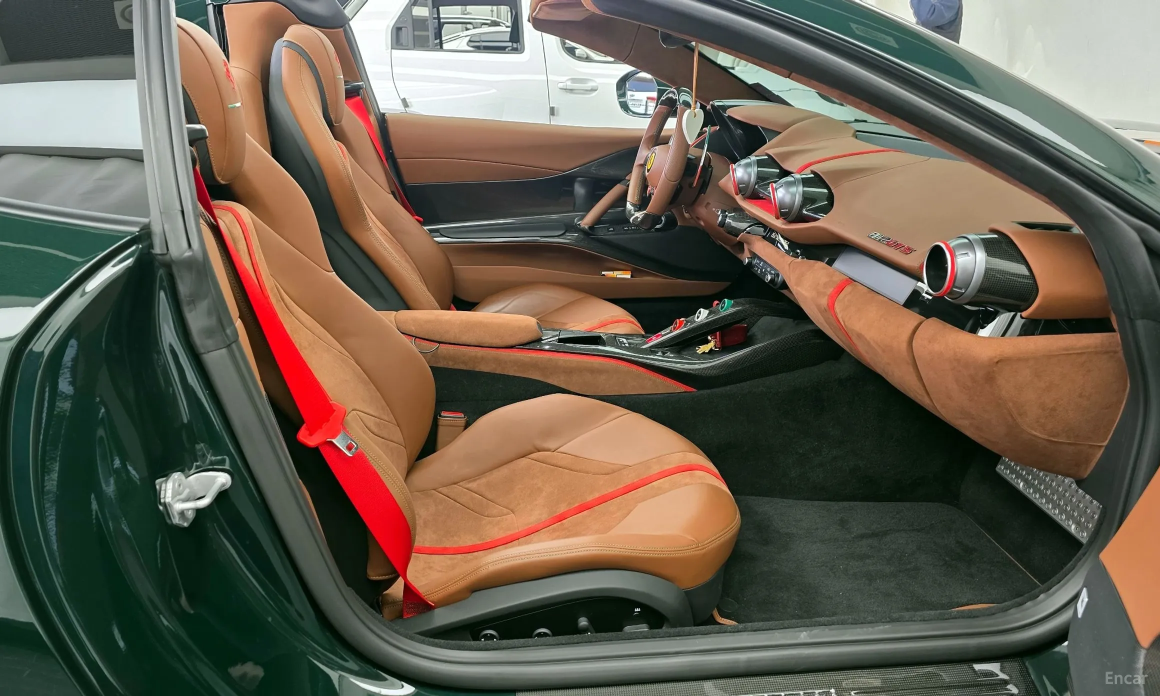 Ferrari 812 GTS превью 11