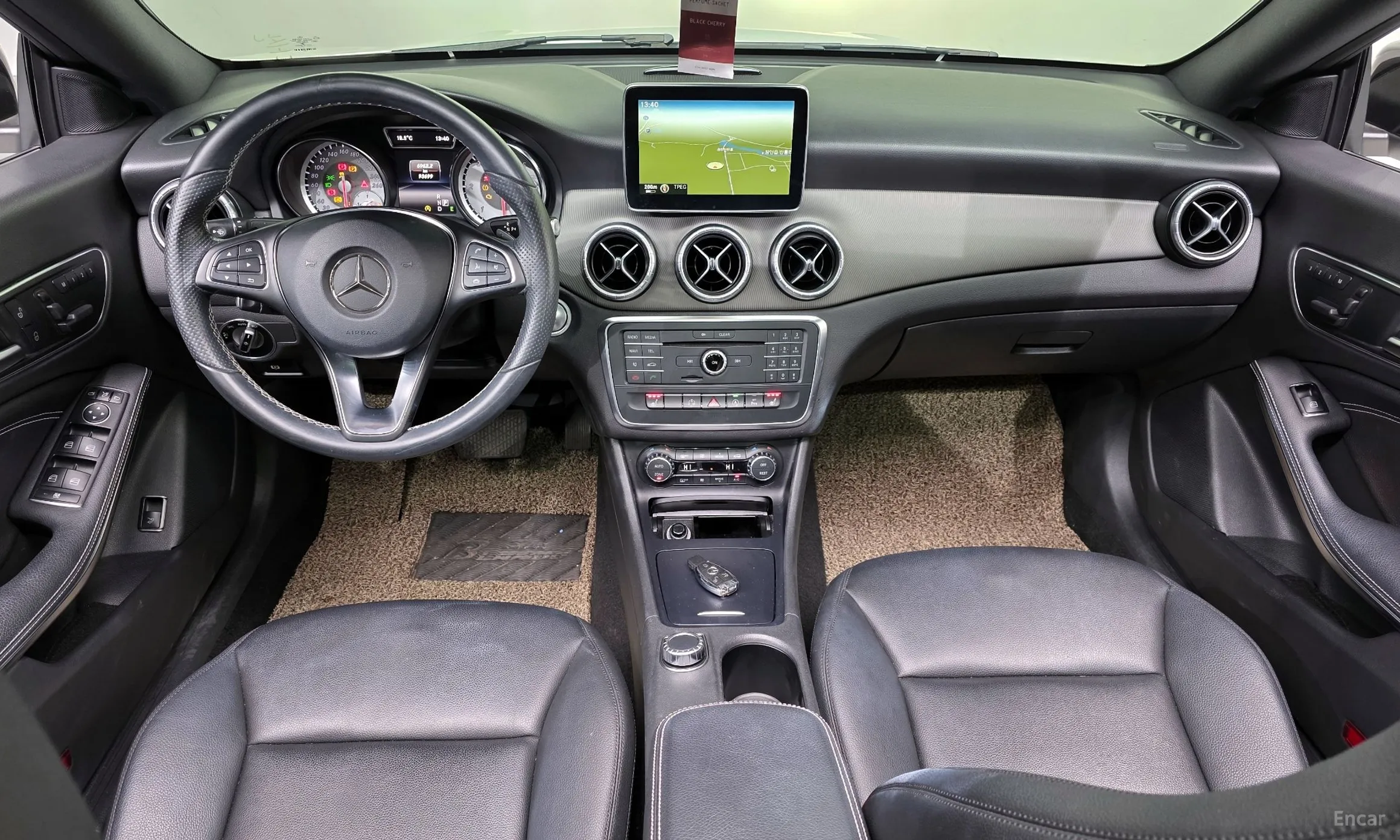 Mercedes Benz CLA-Class C117 превью 7