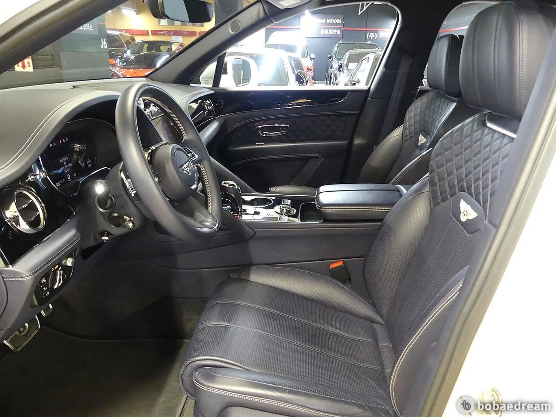 Bentley Bentayga превью 10