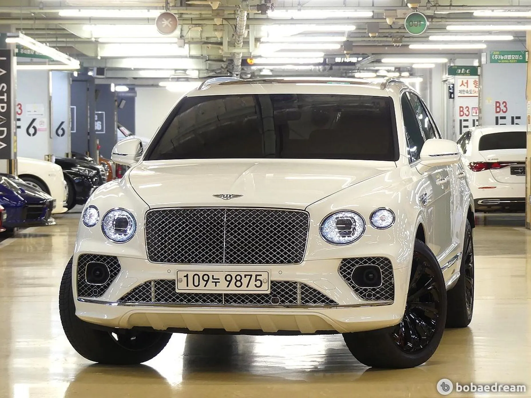Bentley Bentayga превью 3