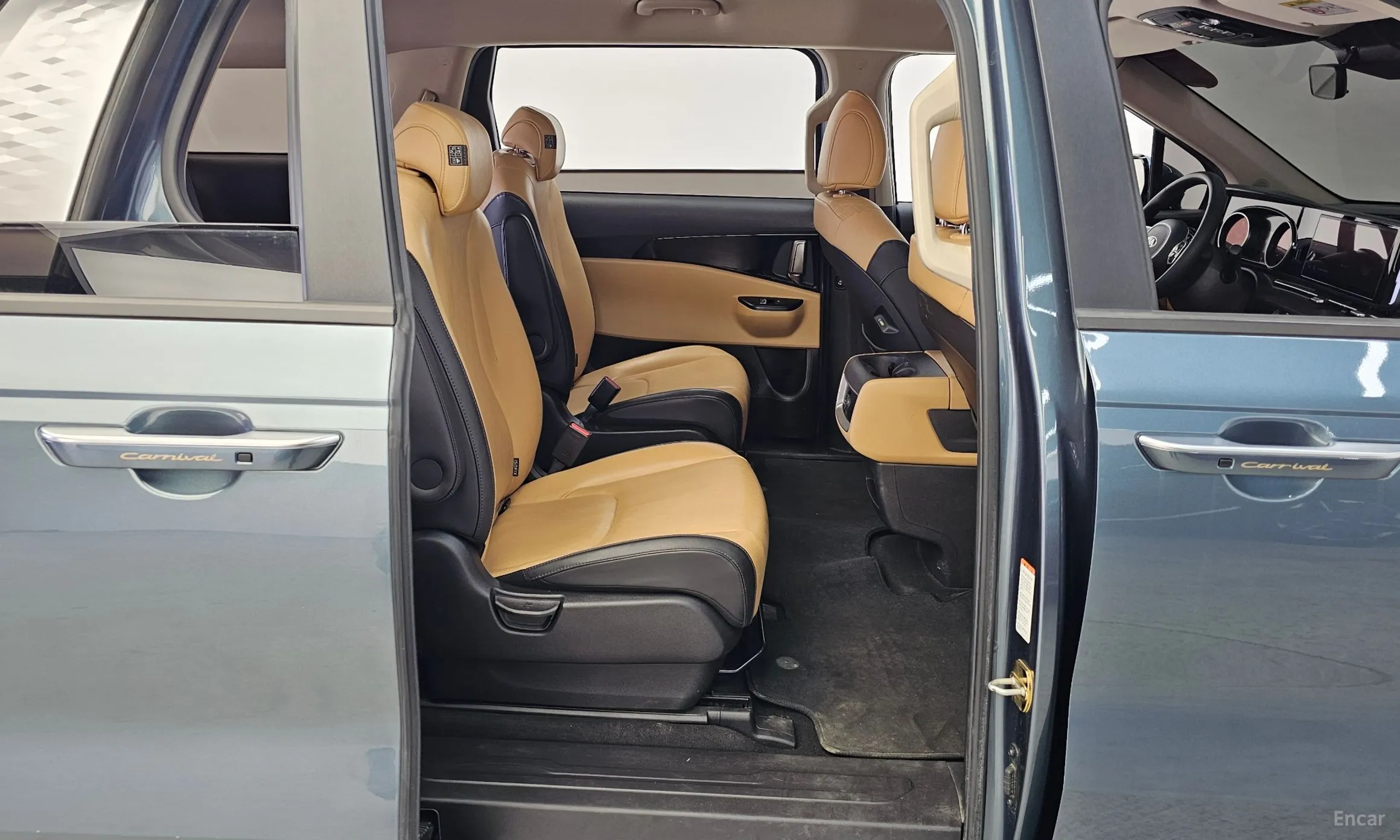 Kia Carnival Gen 4 превью 12
