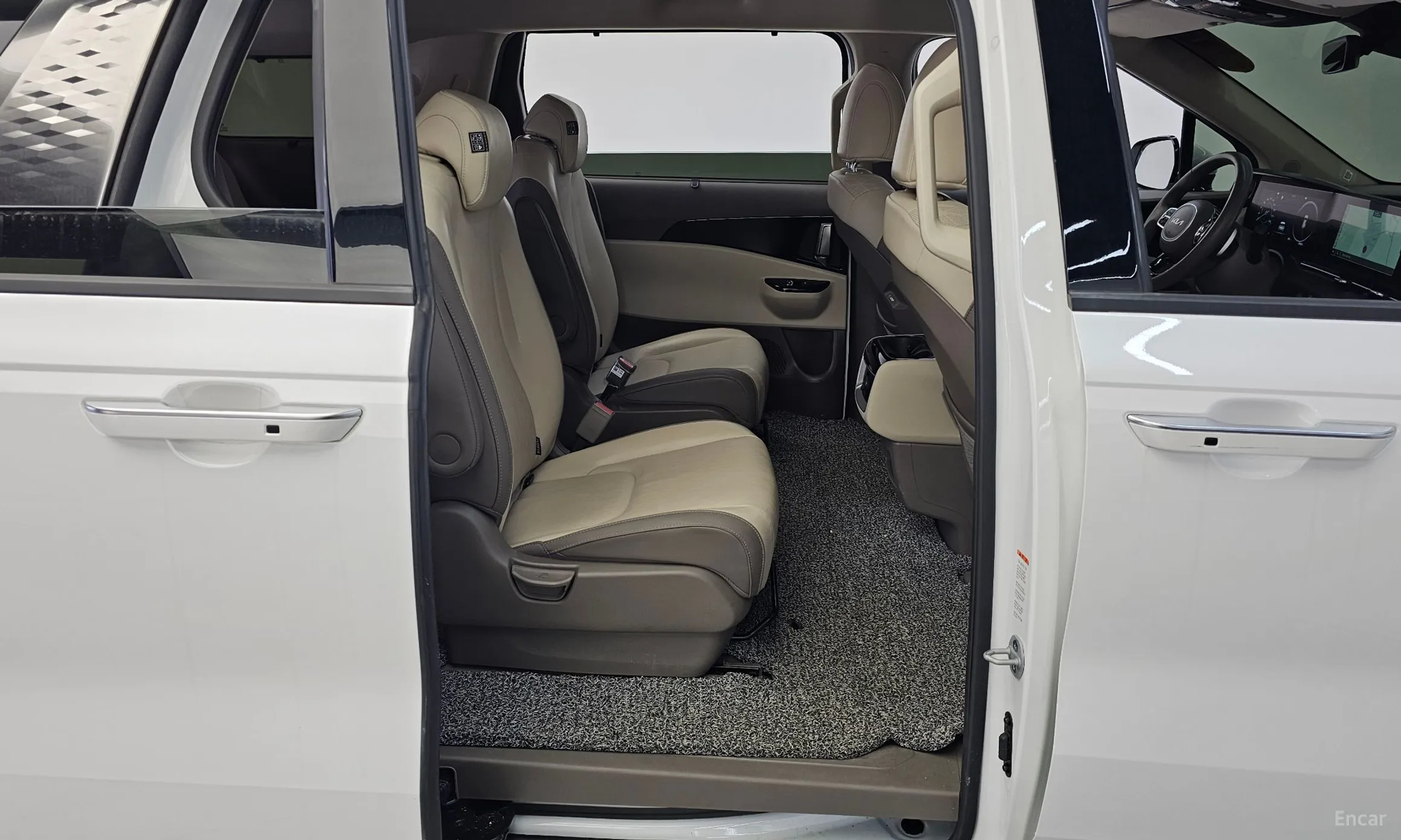 Kia Carnival Gen 4 превью 12