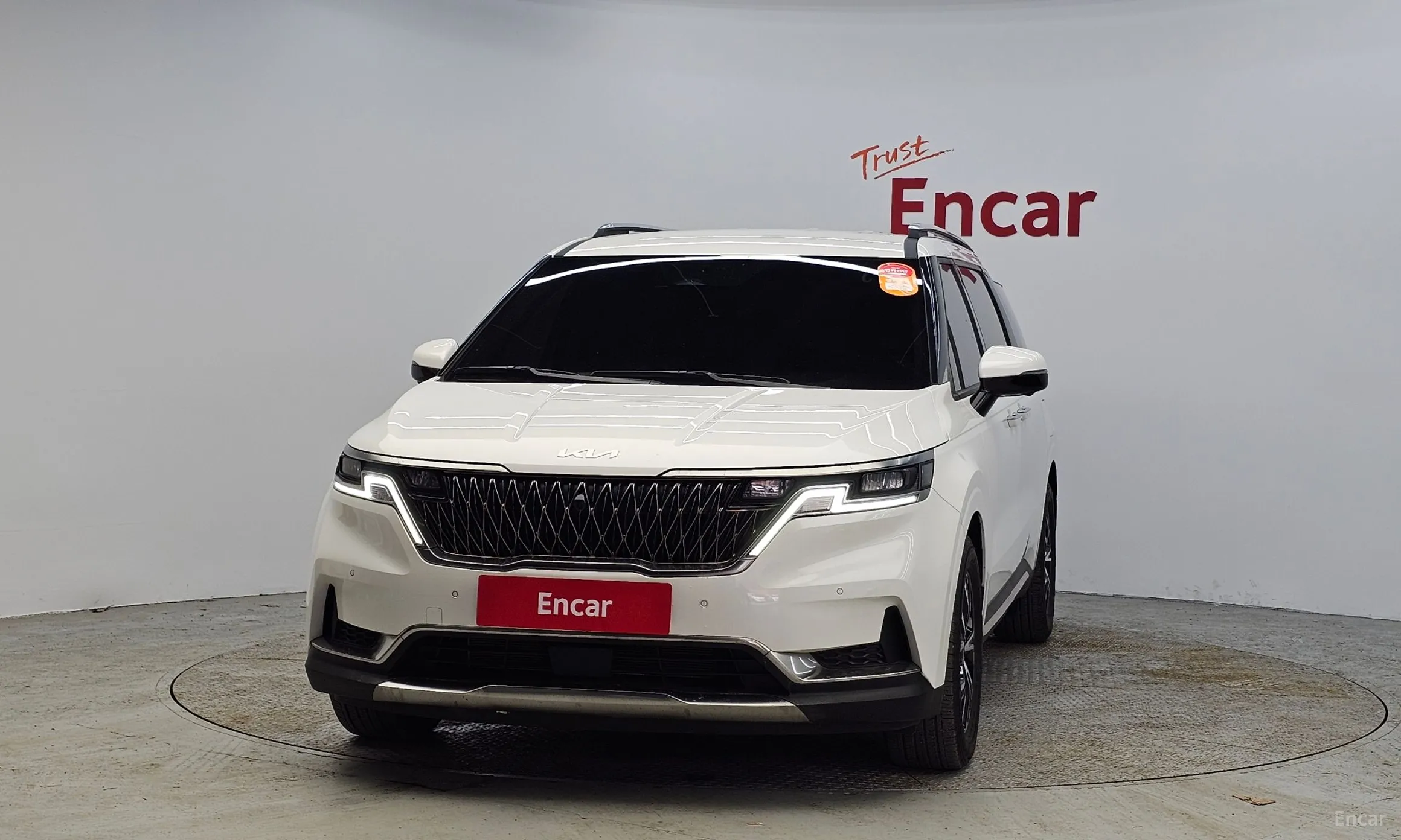 Kia Carnival Gen 4 превью 3