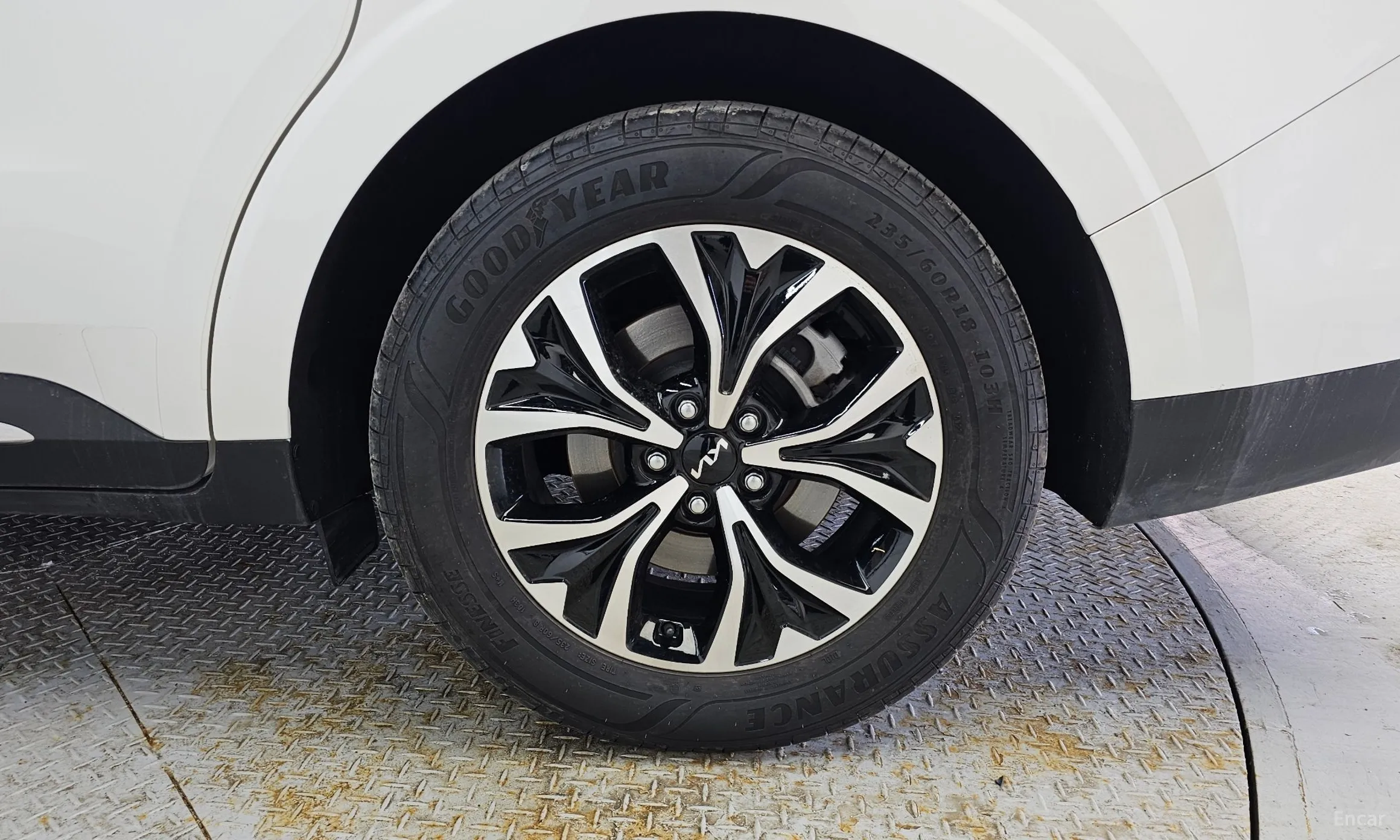 Kia Carnival Gen 4 превью 5