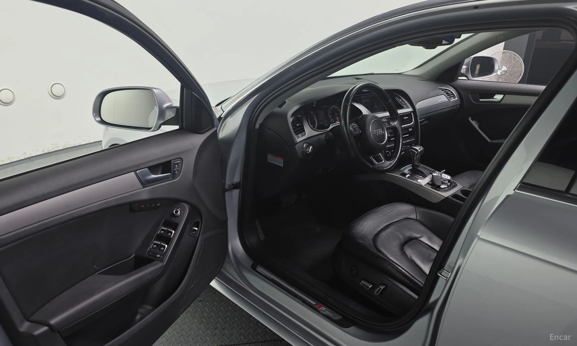 Audi New A4 превью 11
