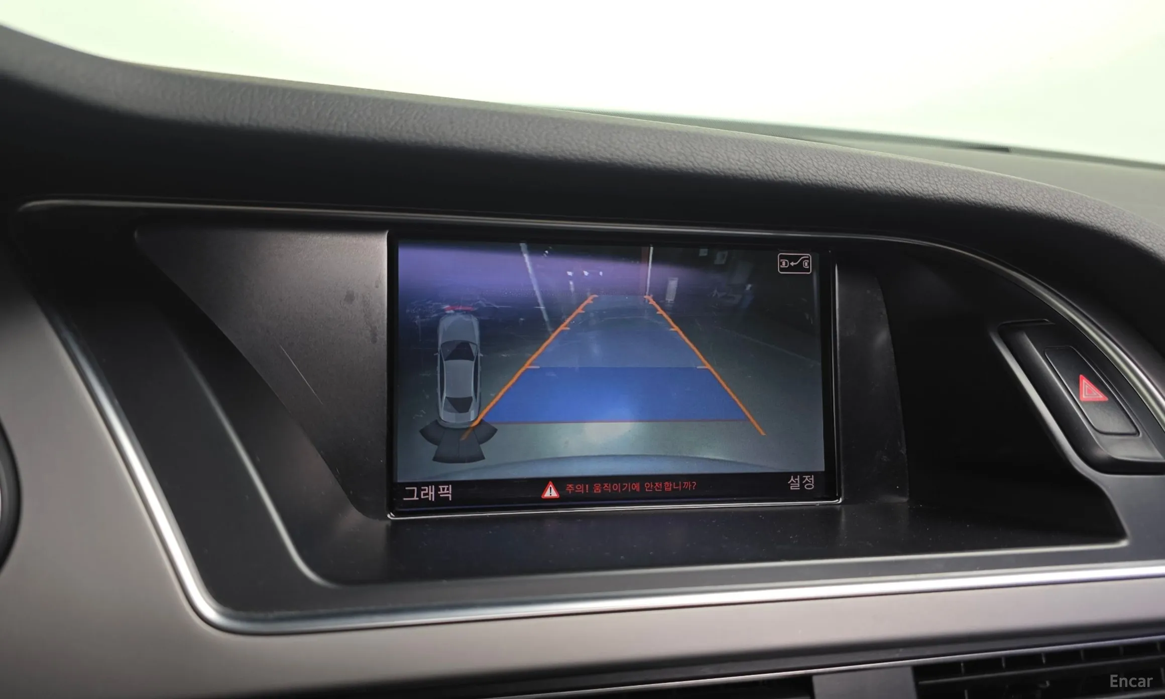 Audi New A4 превью 15