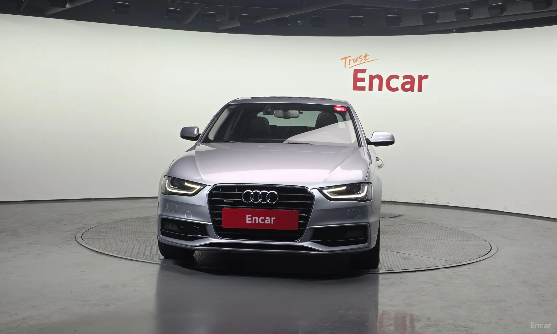 Audi New A4 превью 3