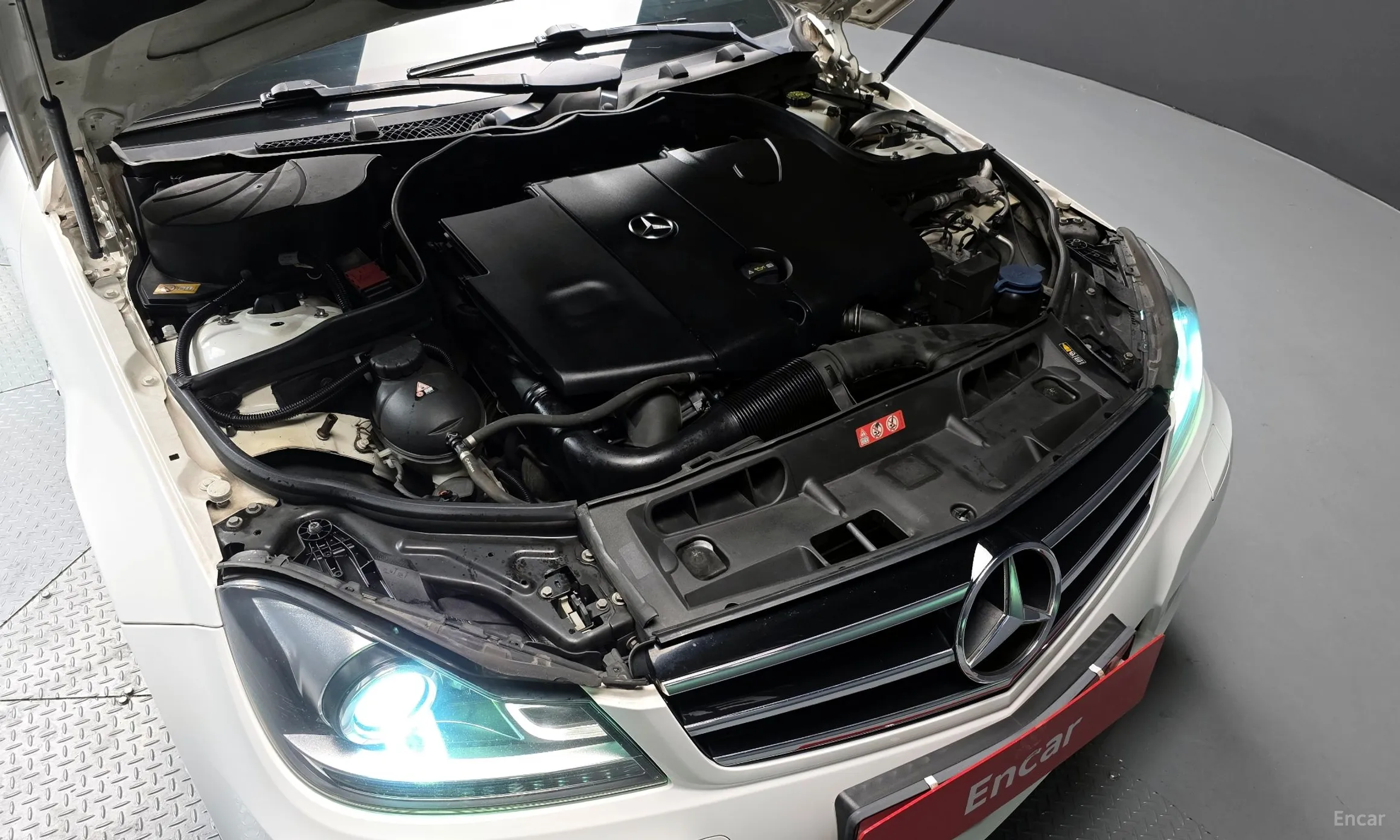 Mercedes Benz C-Class W204 превью 6