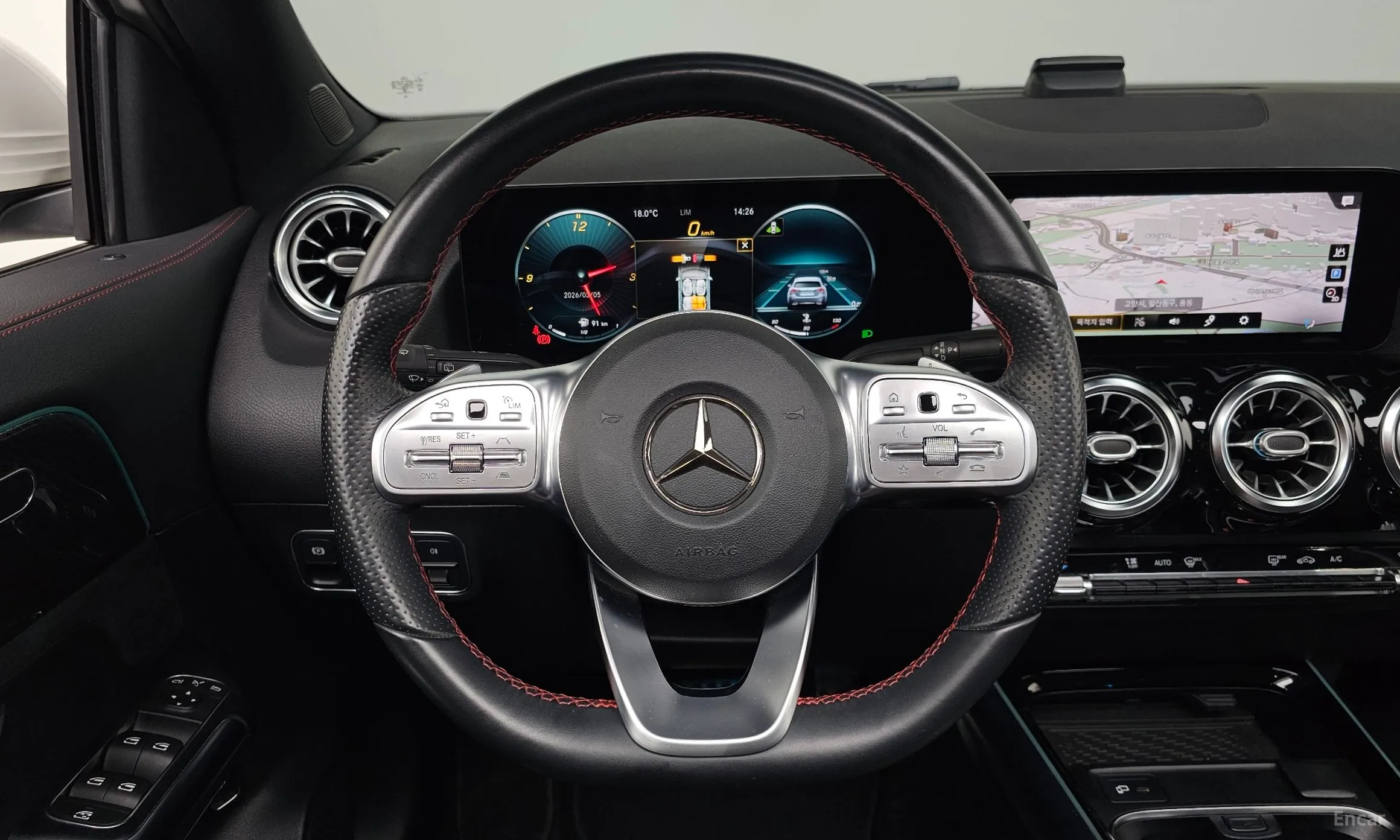 Mercedes Benz GLA-Class H247 превью 13