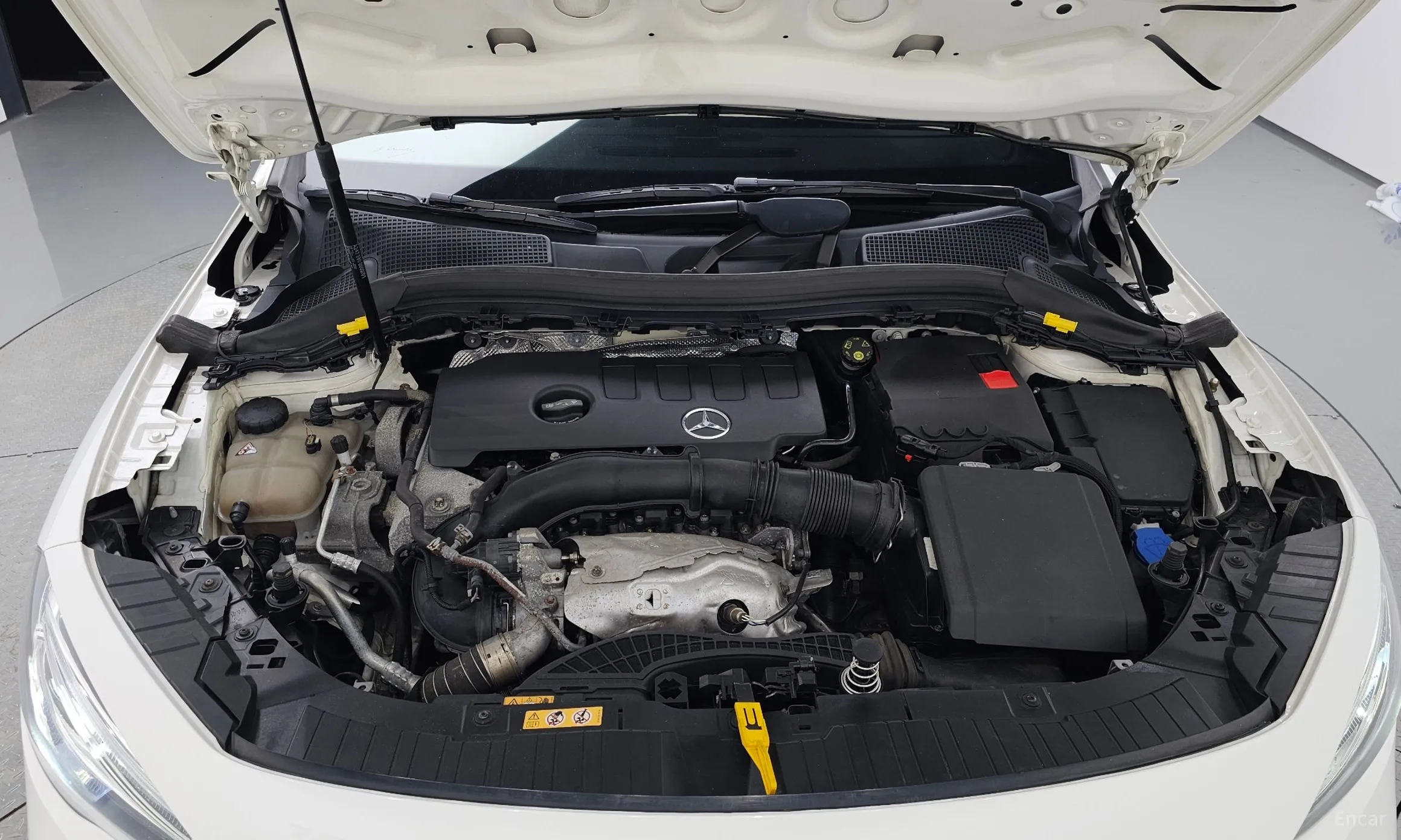 Mercedes Benz GLA-Class H247 превью 6