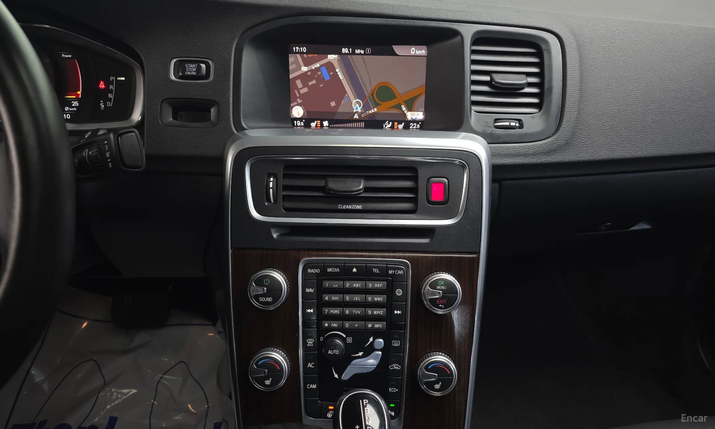 Volvo S60 превью 14