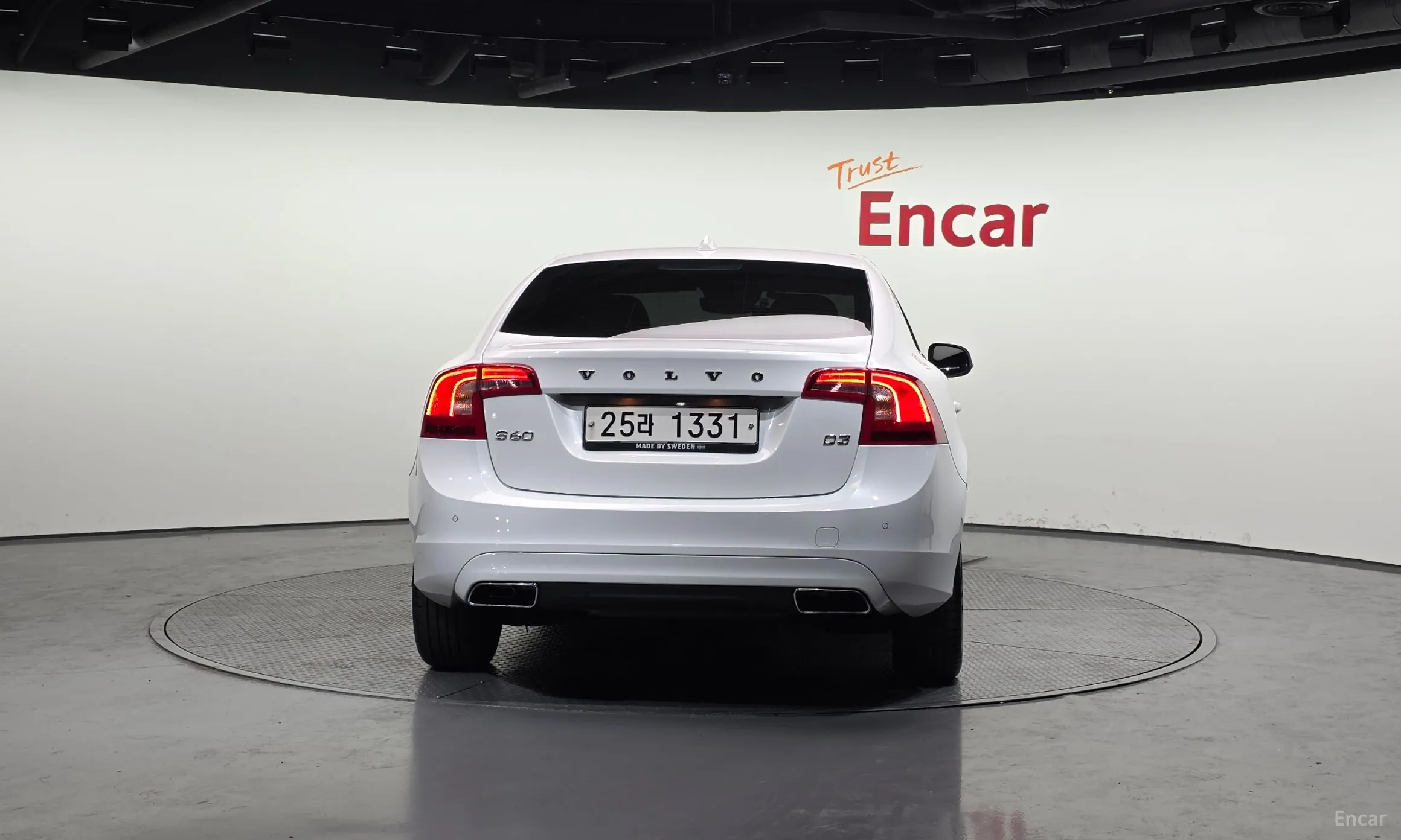 Volvo S60 превью 4