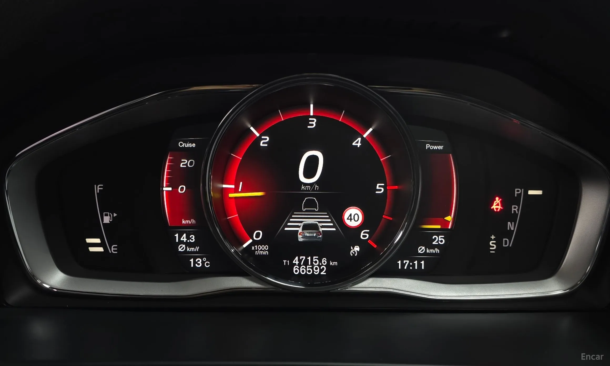 Volvo S60 превью 8