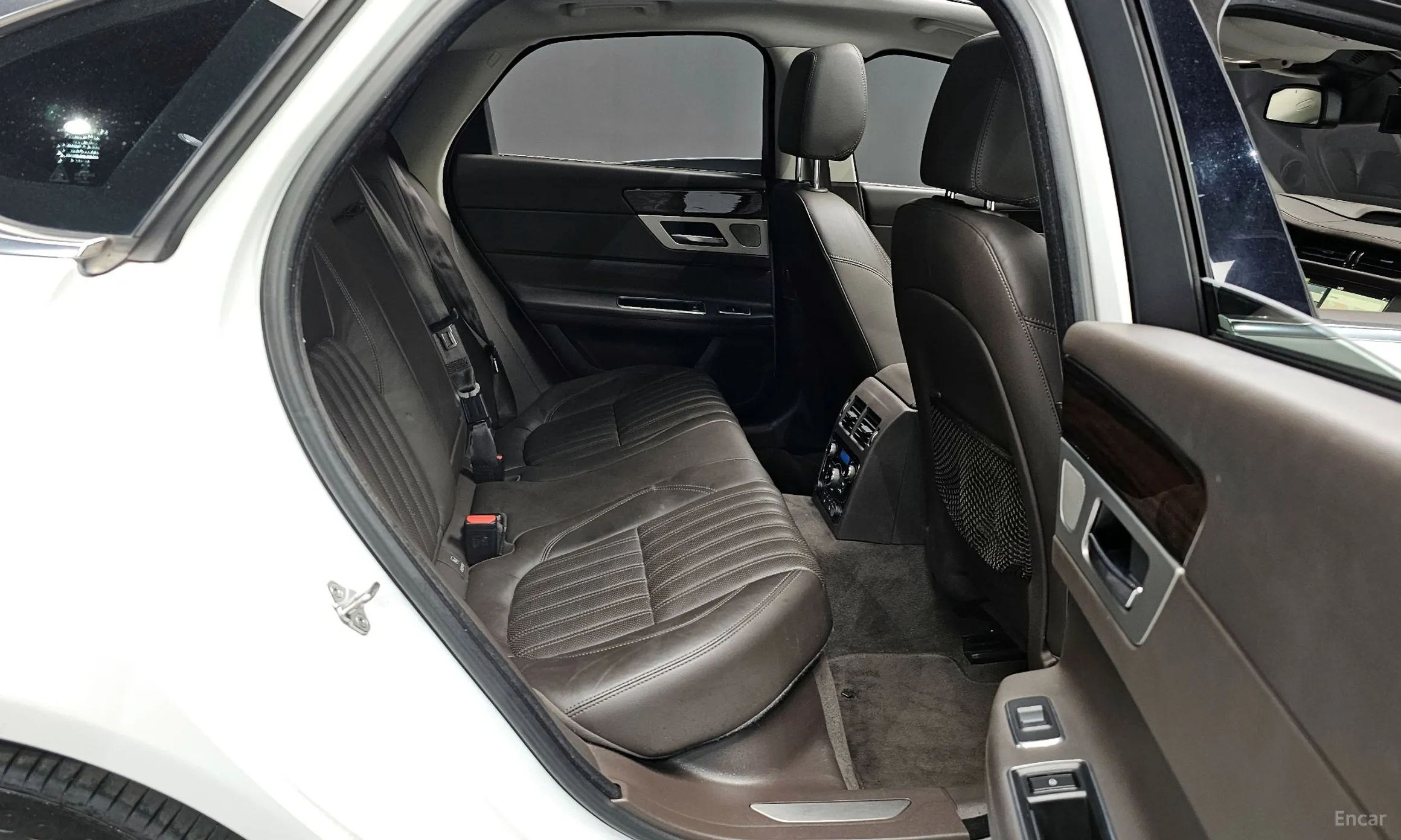 Jaguar XF (x260) превью 12