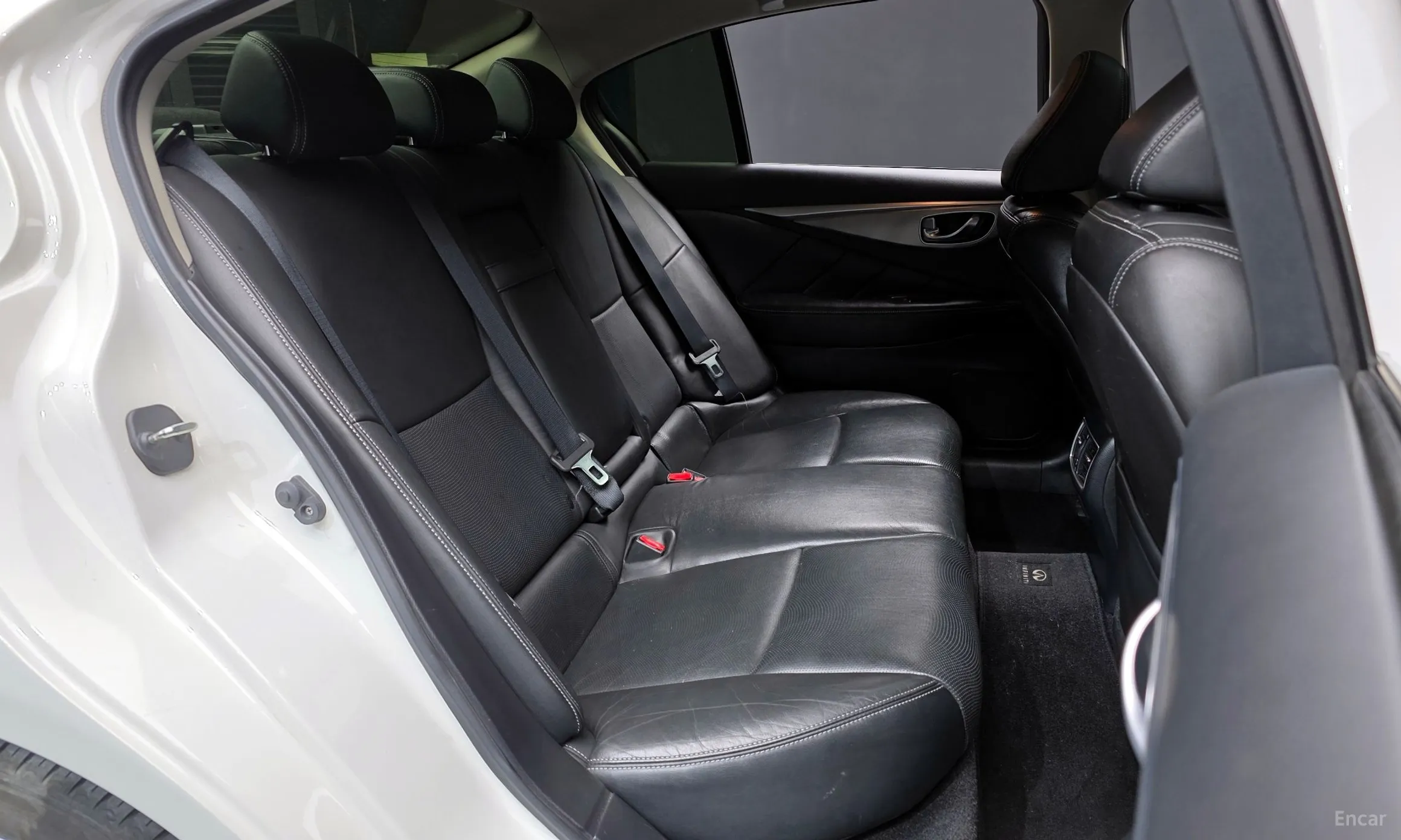 Infiniti Q50 превью 12
