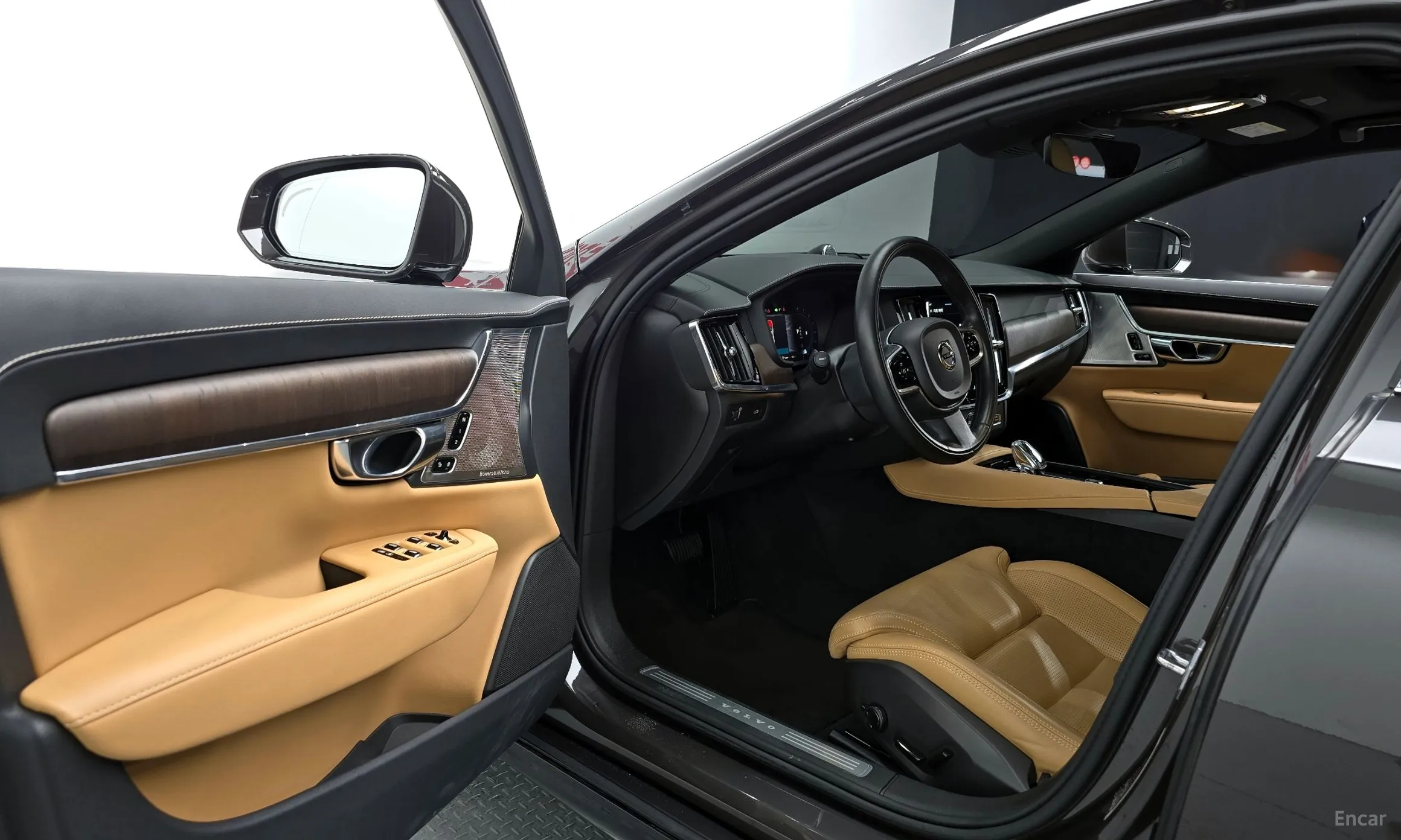 Volvo S90 превью 11