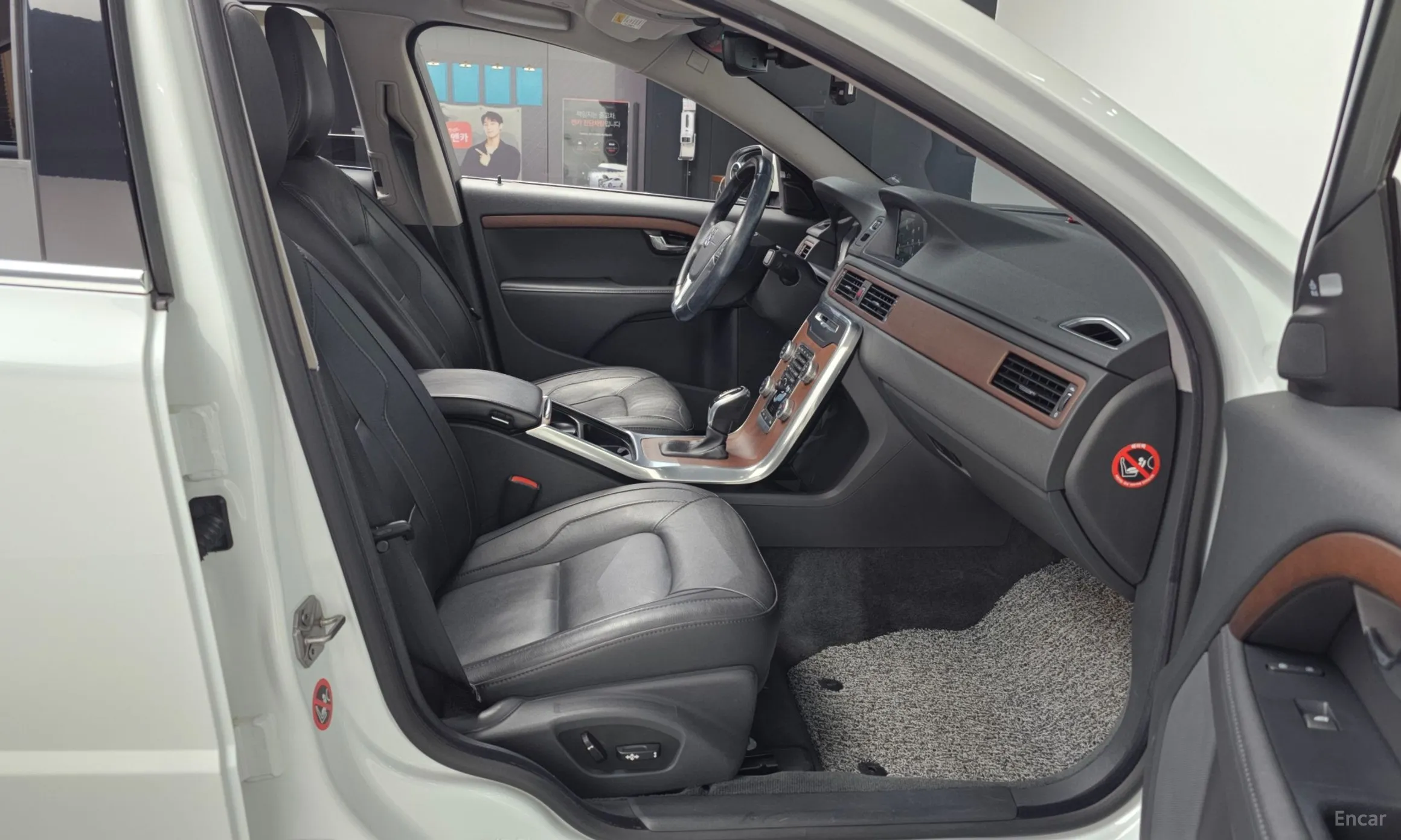 Volvo S80 превью 11