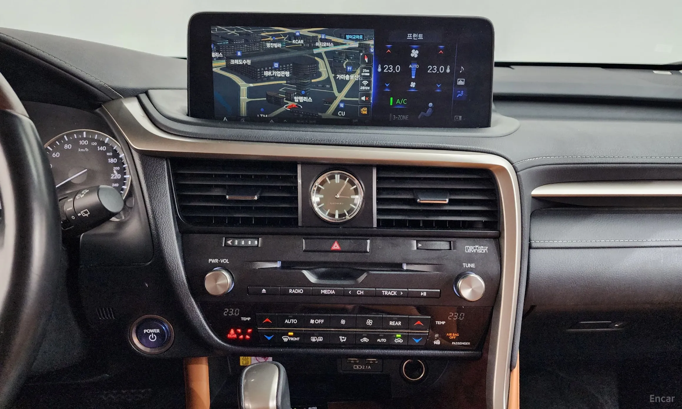 Lexus RX450hL 4th Generation превью 14