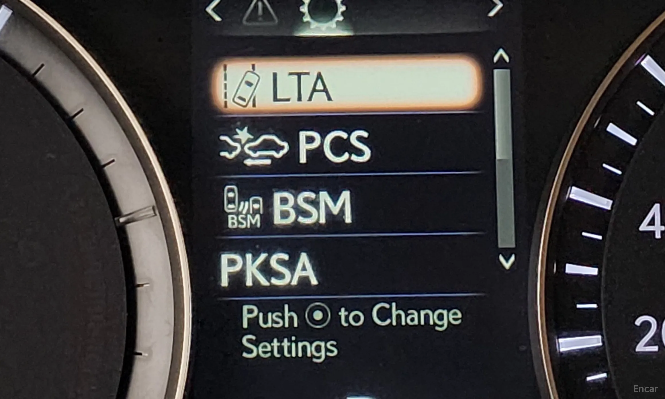 Lexus RX450hL 4th Generation превью 16