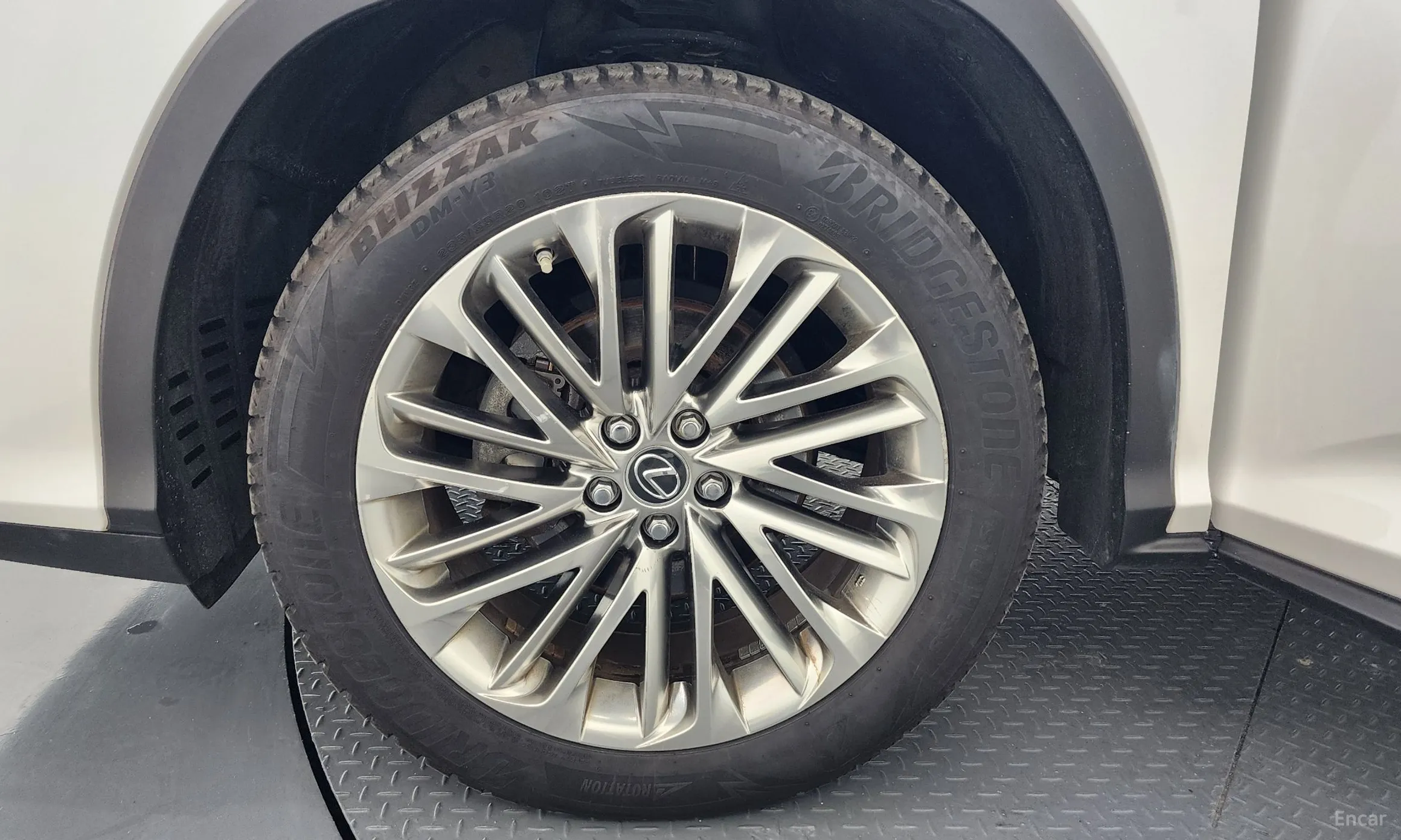 Lexus RX450hL 4th Generation превью 5