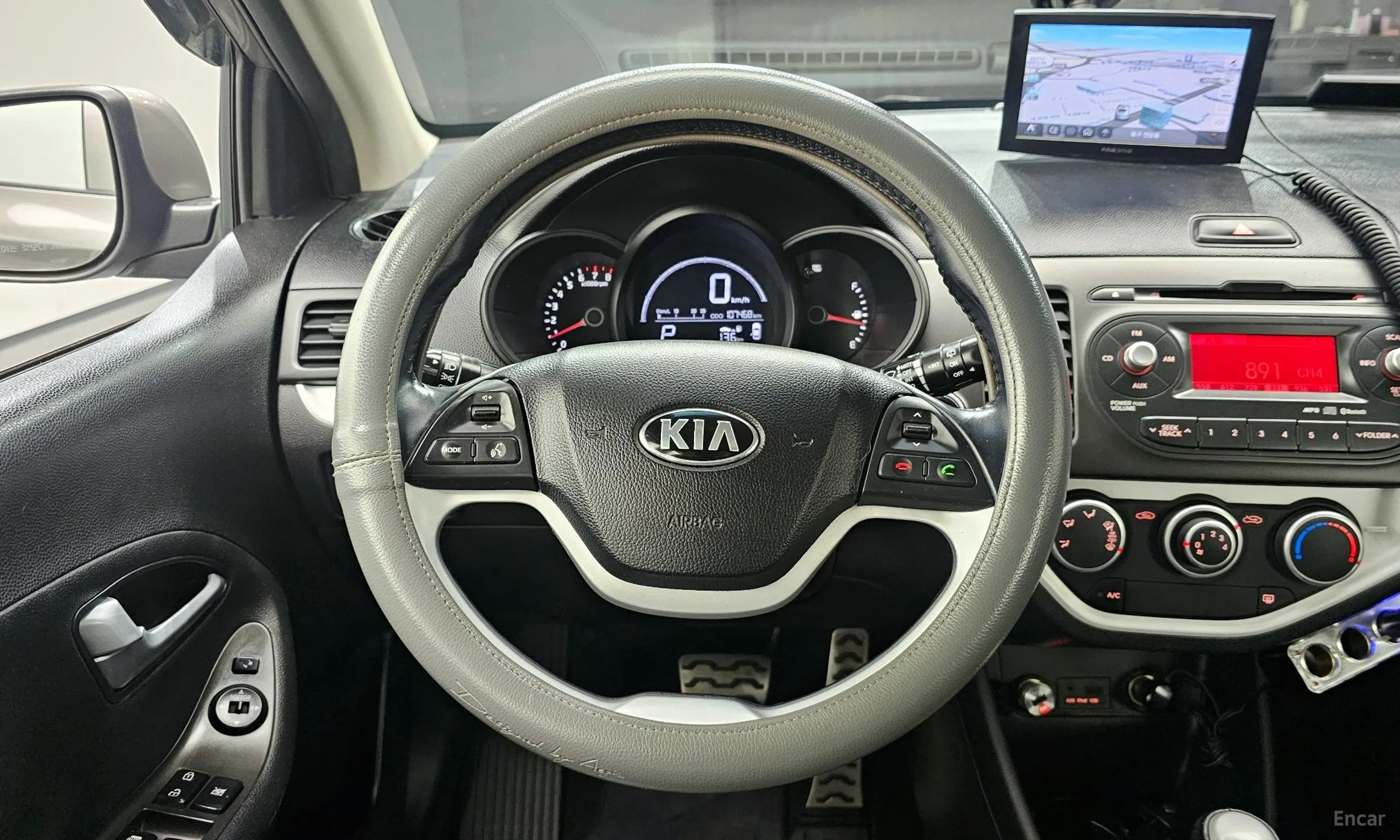 Kia morning превью 14