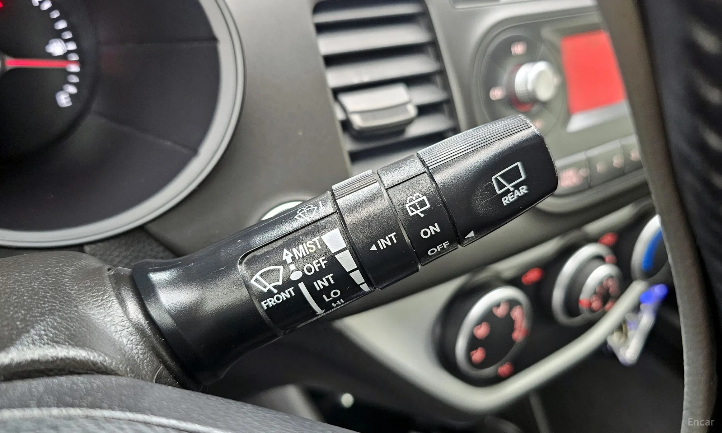 Kia morning превью 19