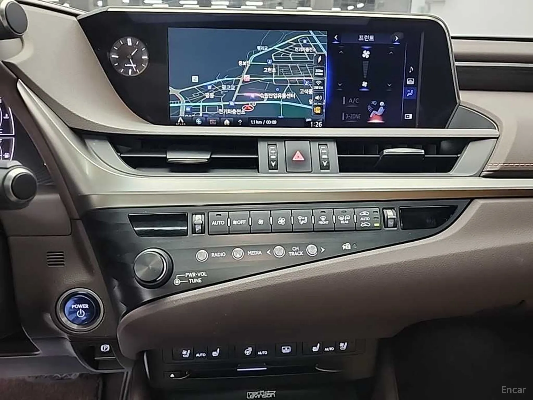 Lexus ES300h 7th Generation превью 10