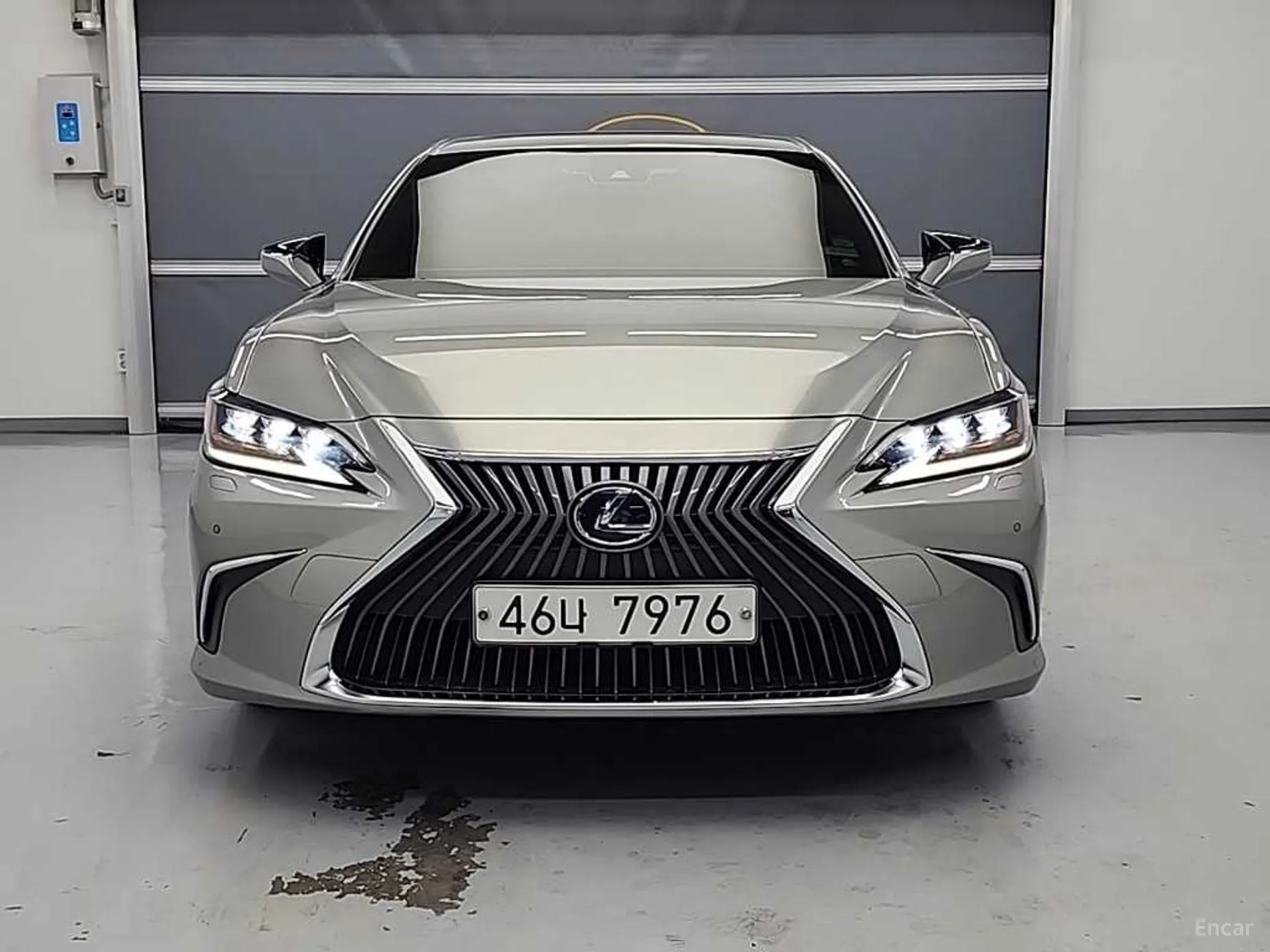 Lexus ES300h 7th Generation превью 3