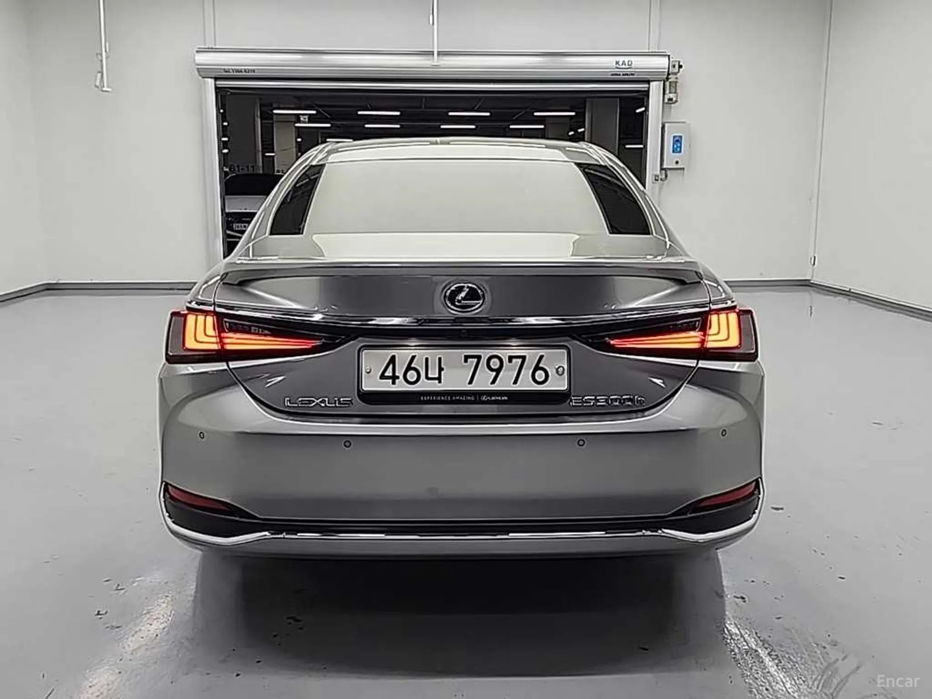 Lexus ES300h 7th Generation превью 4