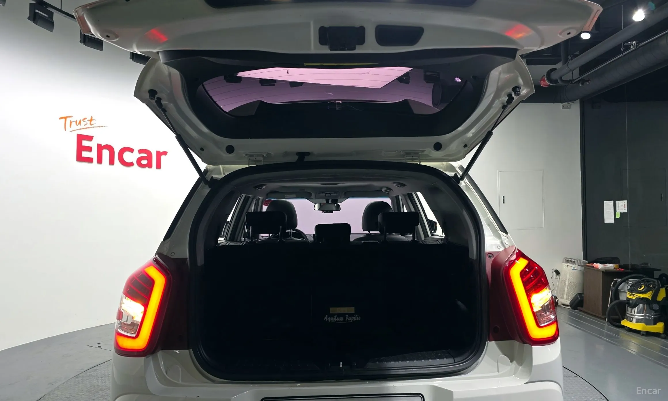 KG Mobility (SsangYong) Tivoli Air превью 20