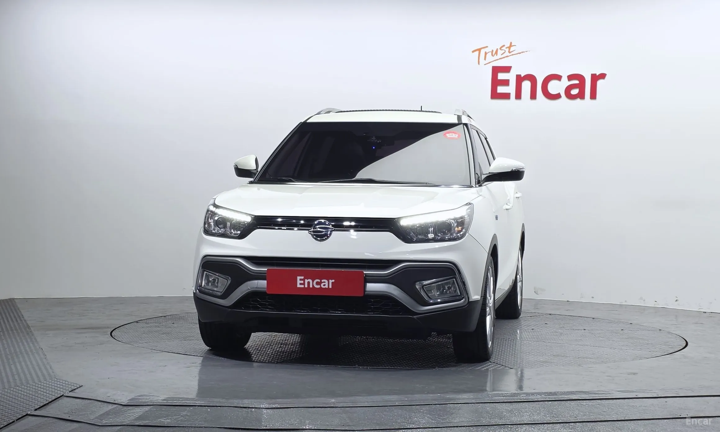KG Mobility (SsangYong) Tivoli Air превью 3