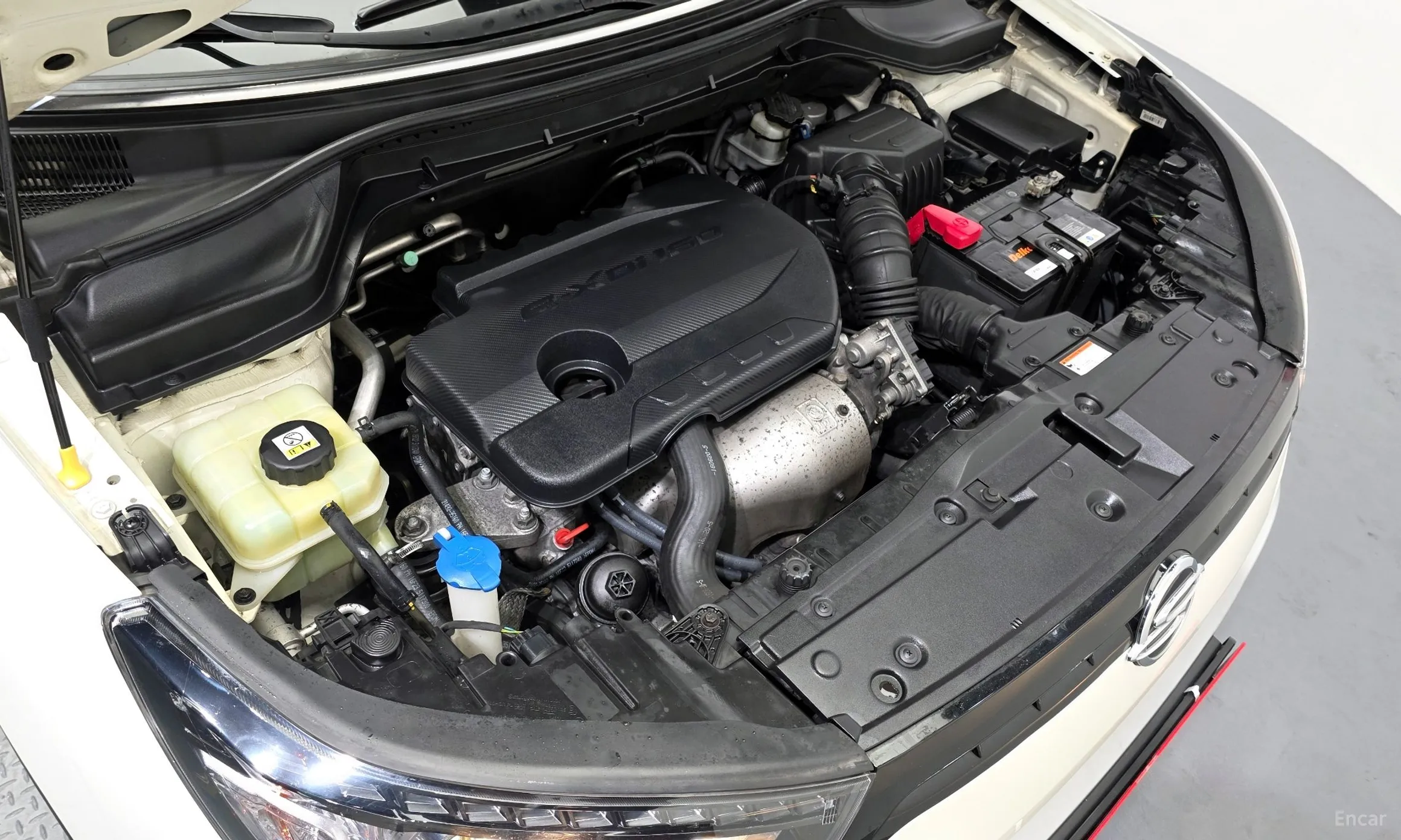 KG Mobility (SsangYong) Tivoli Air превью 6