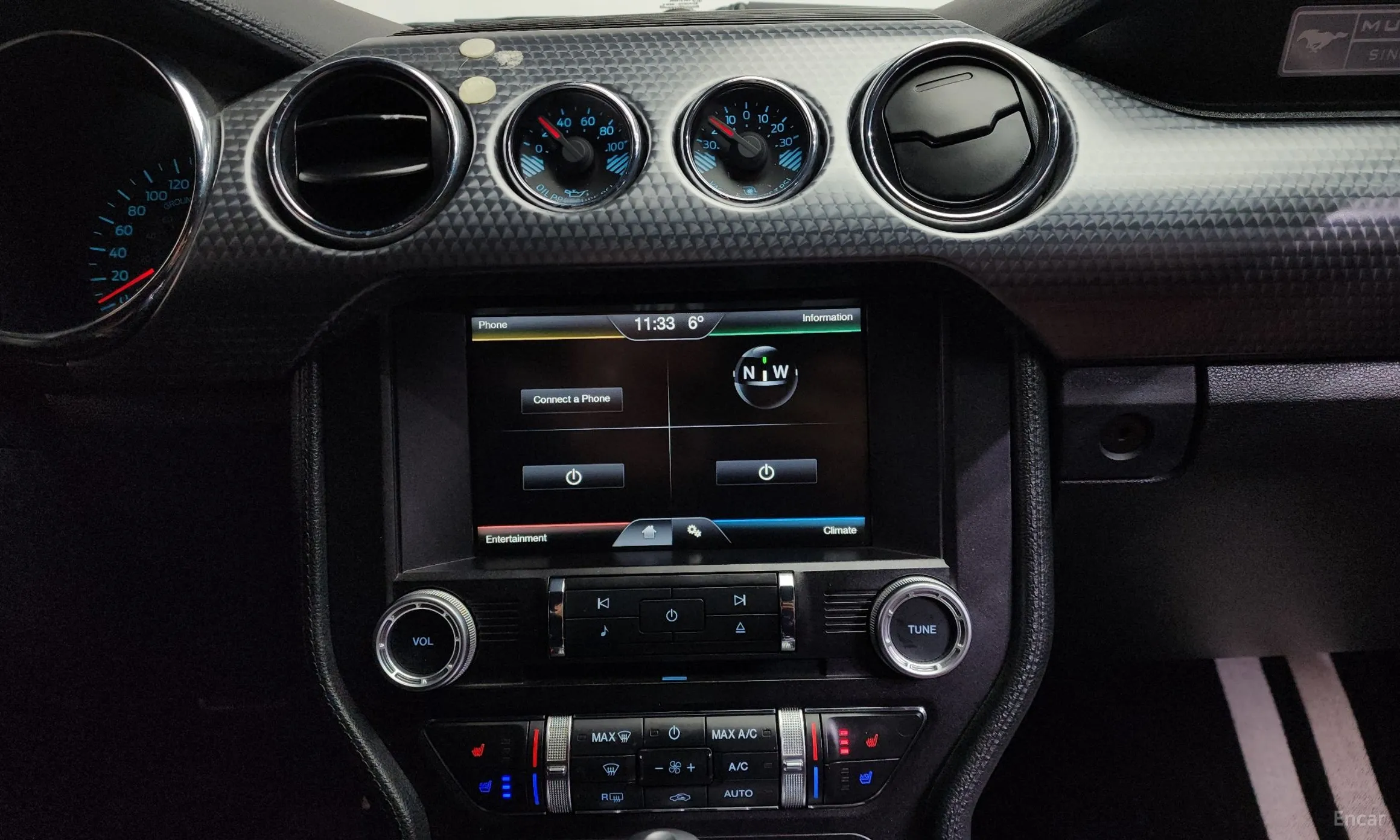 Ford Mustang превью 17
