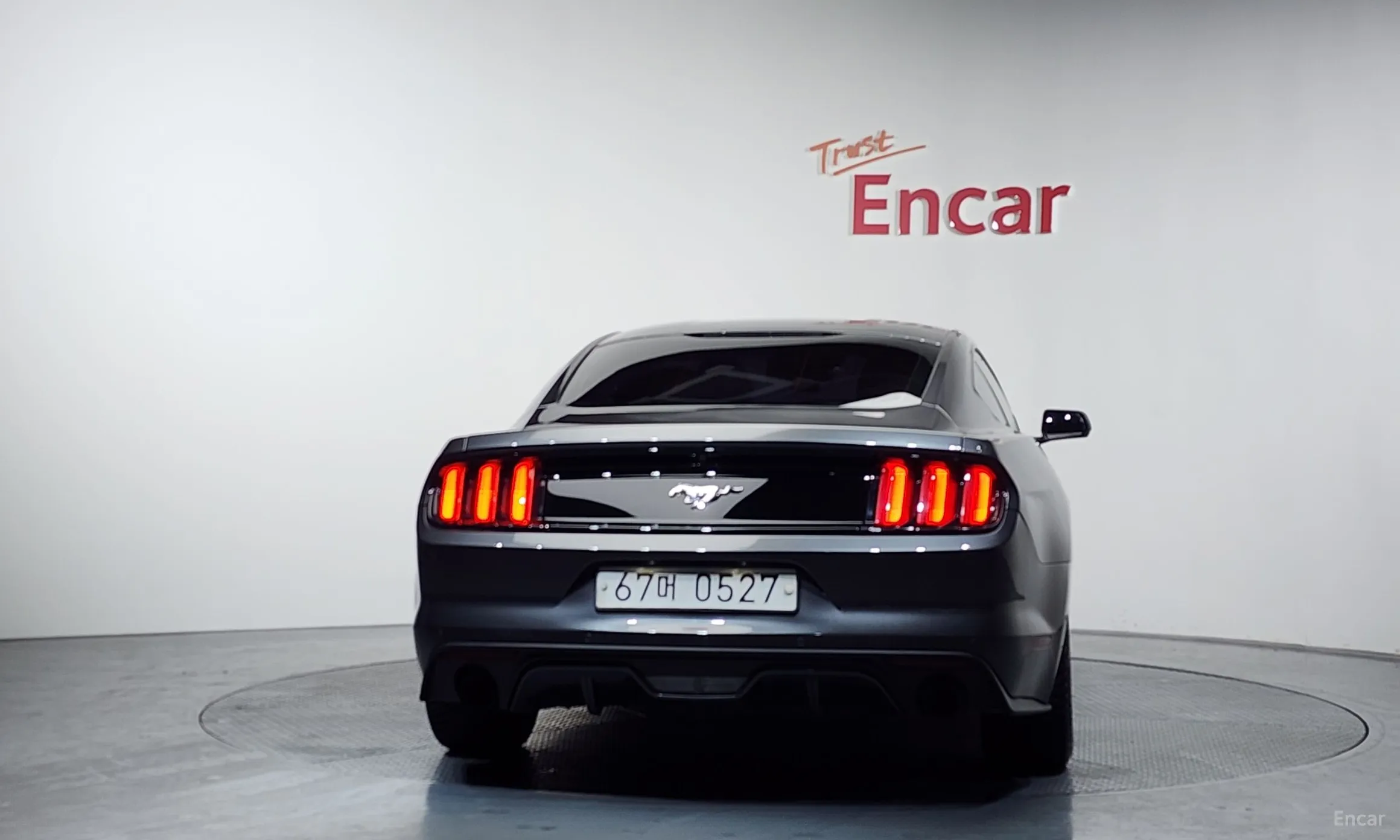 Ford Mustang превью 4