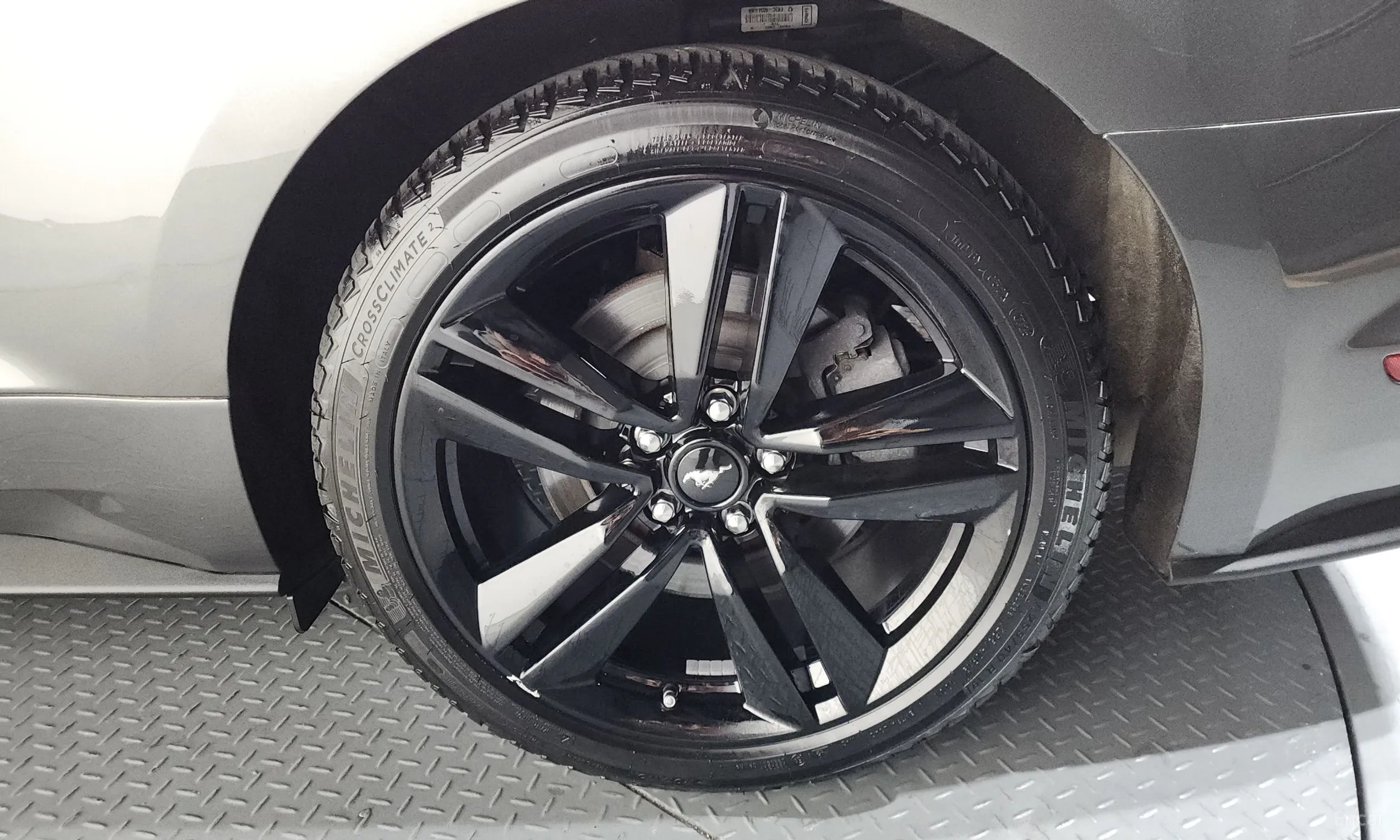 Ford Mustang превью 5