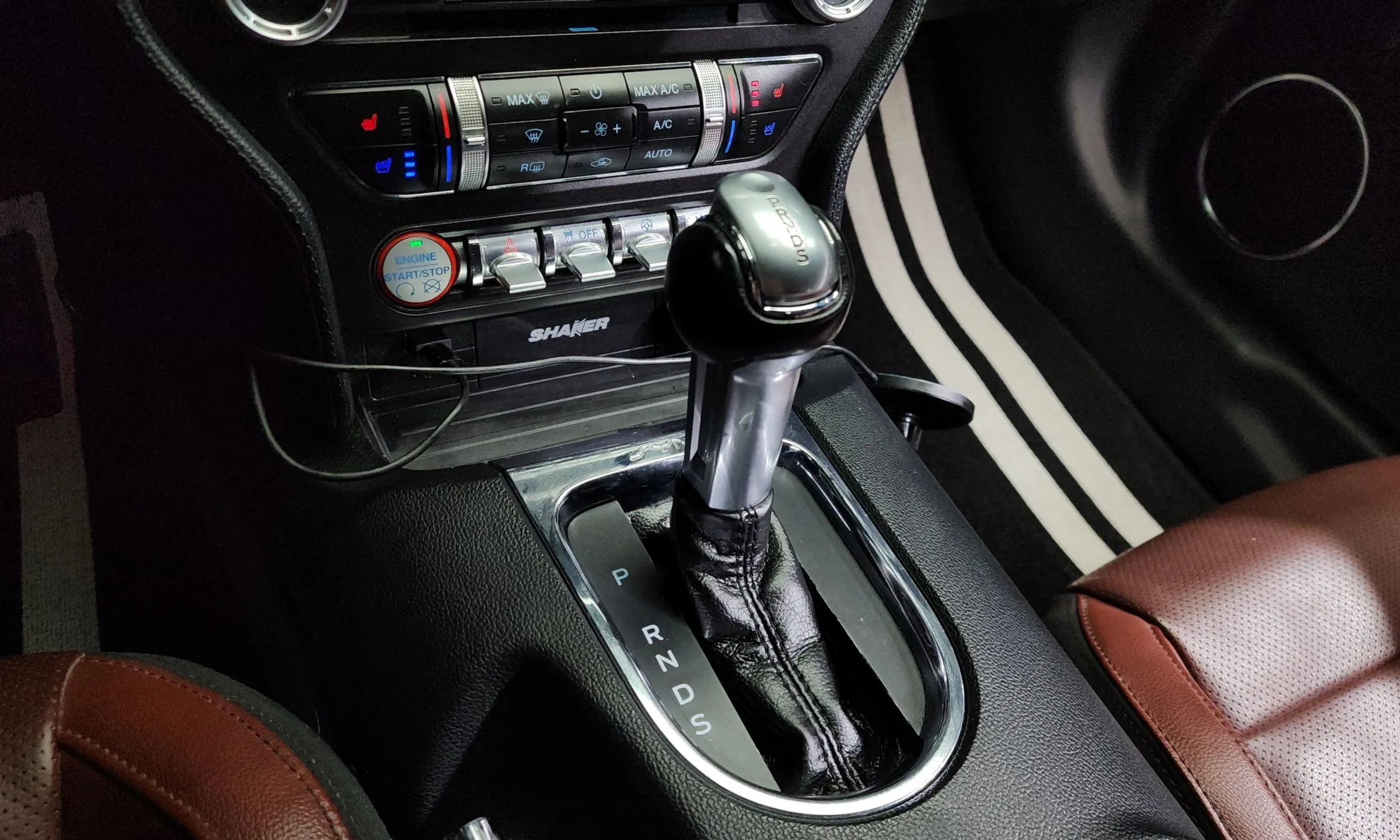 Ford Mustang превью 9