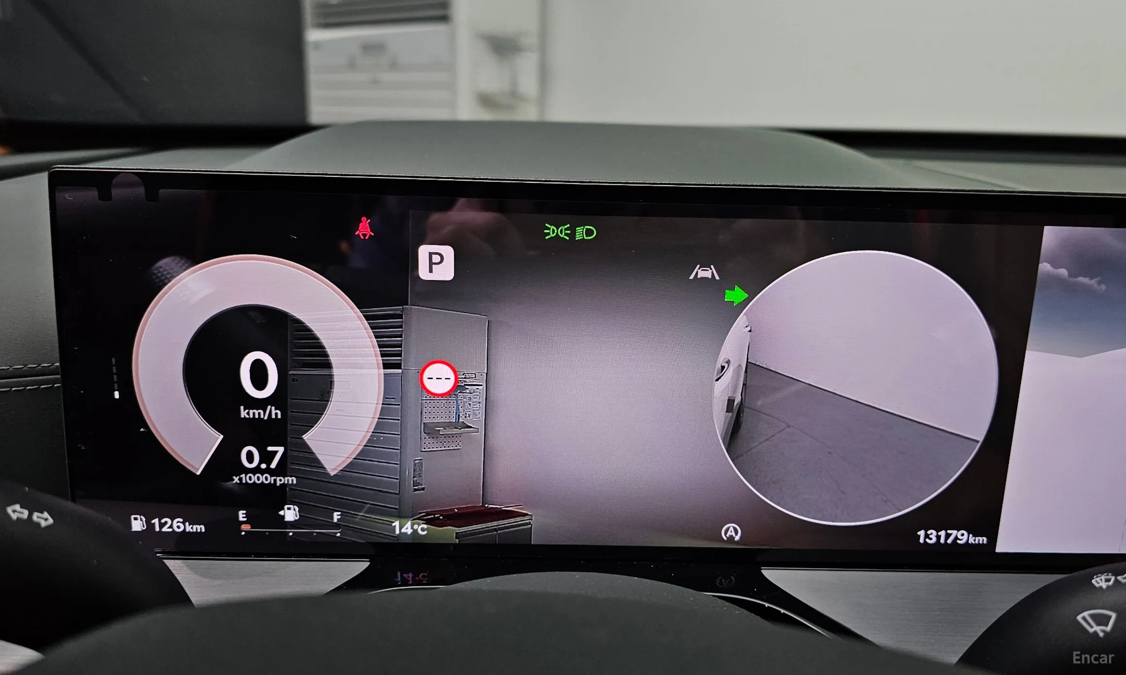 Genesis GV80 превью 8