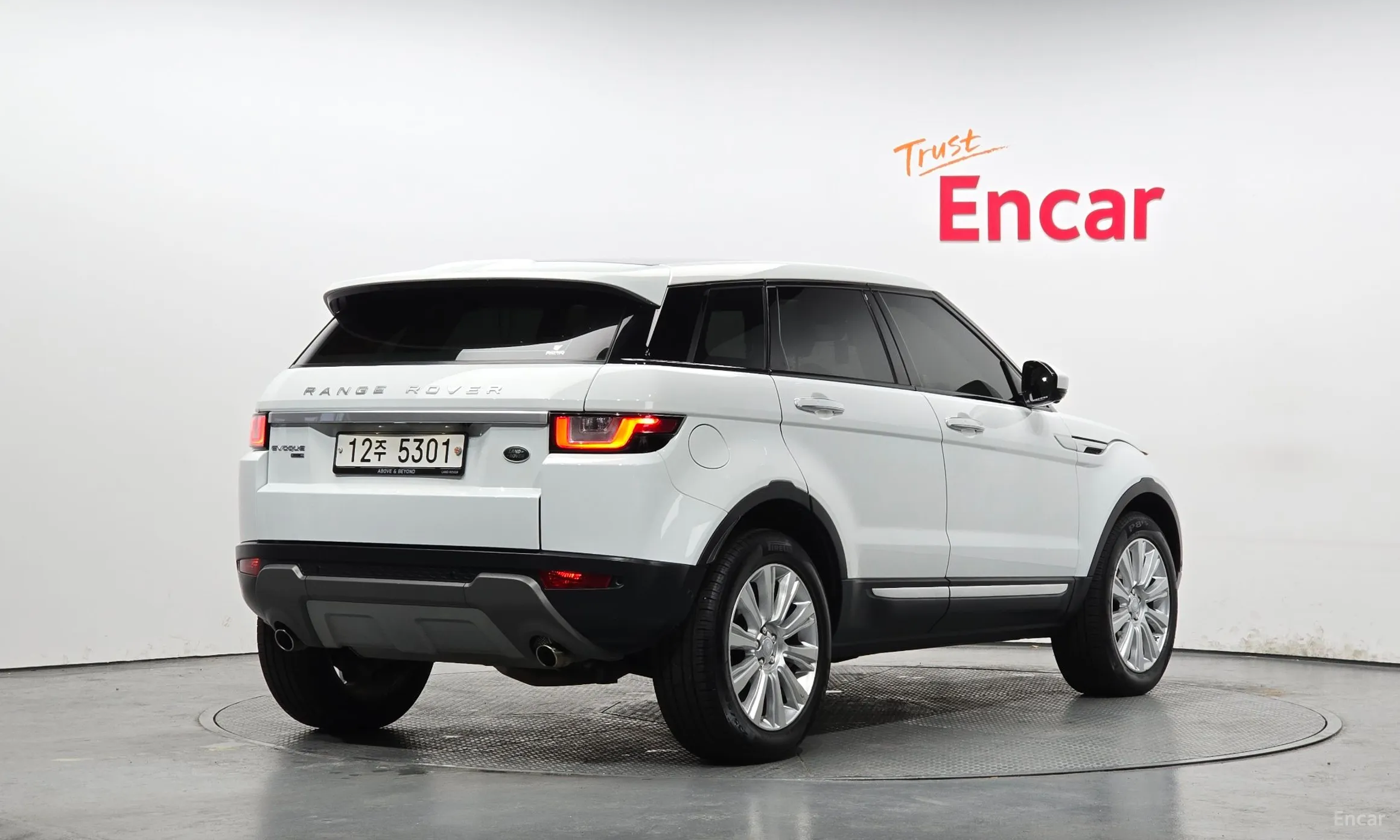 Land Rover Range Rover Evoque превью 2