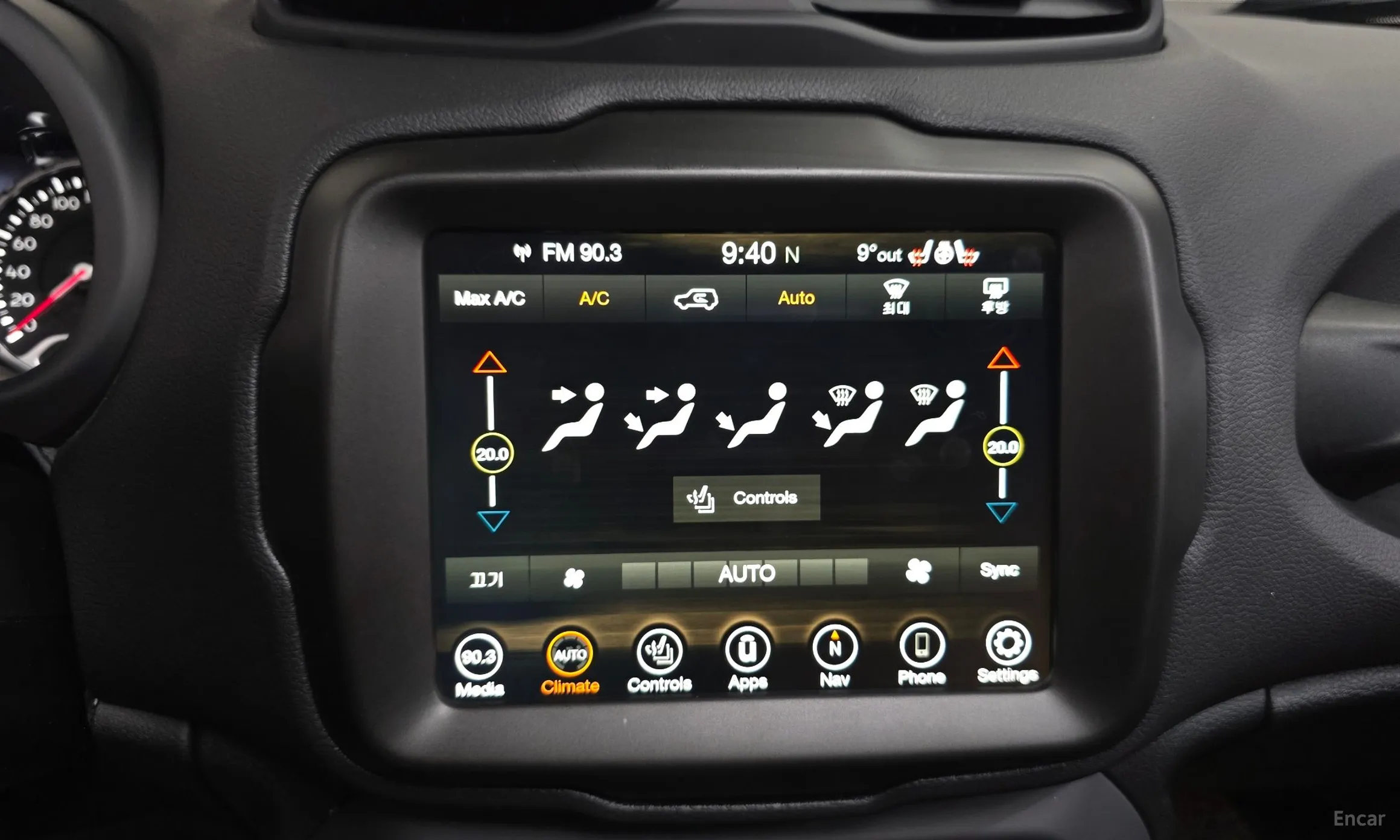Jeep Renegade превью 16