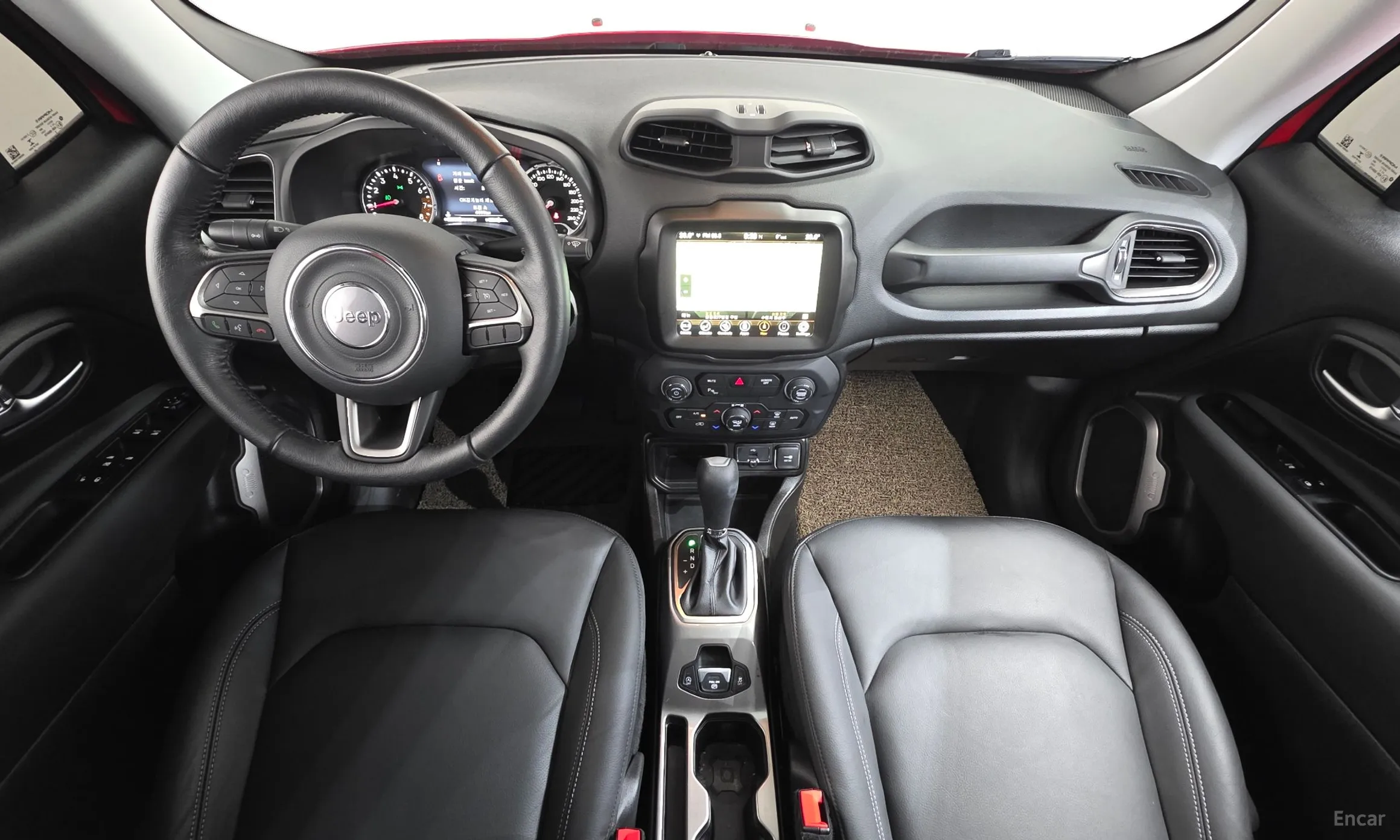 Jeep Renegade превью 7