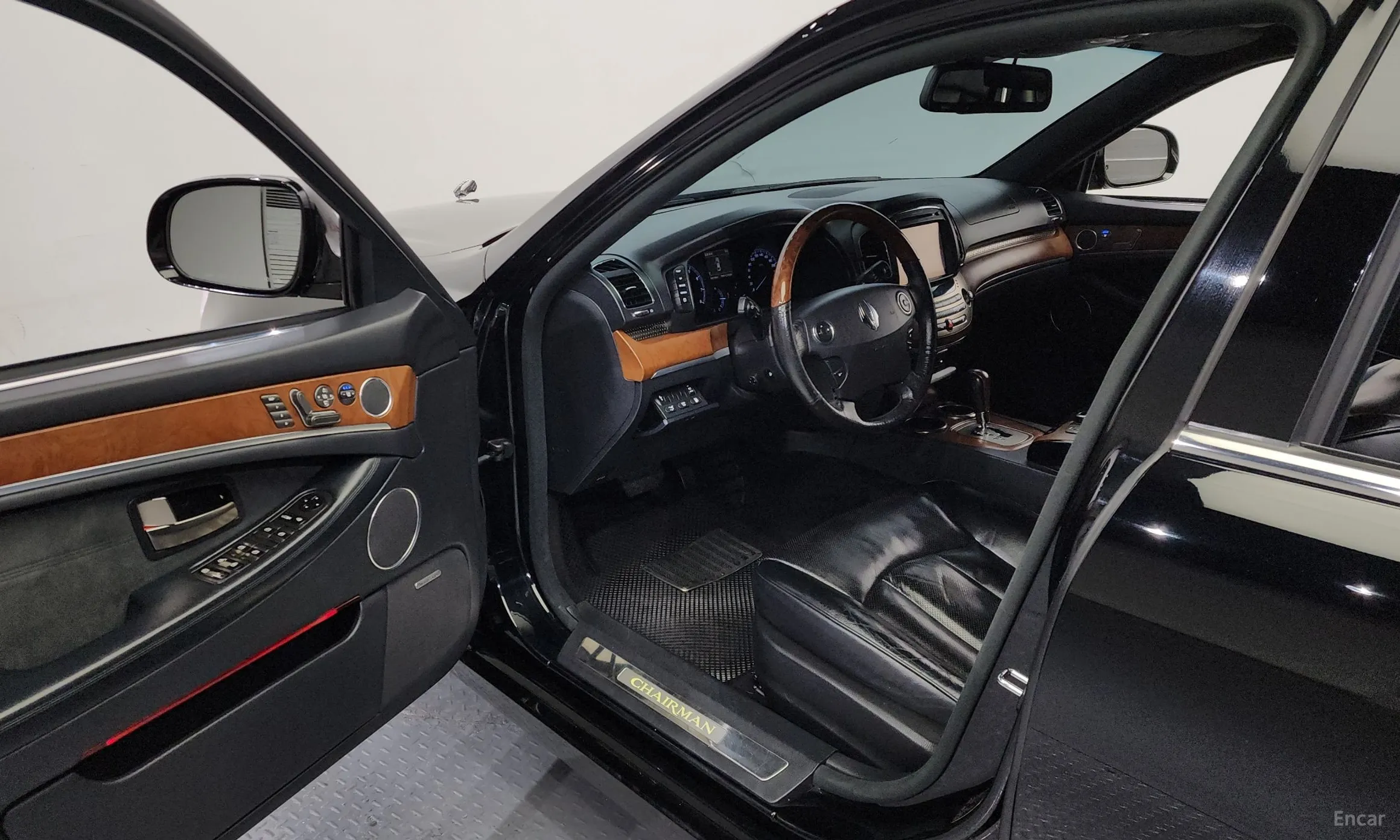 KG Mobility (SsangYong) Chairman W превью 10
