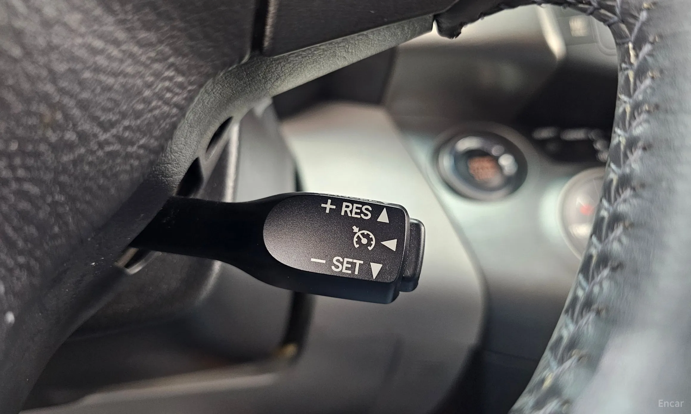 Toyota RAV4 превью 16